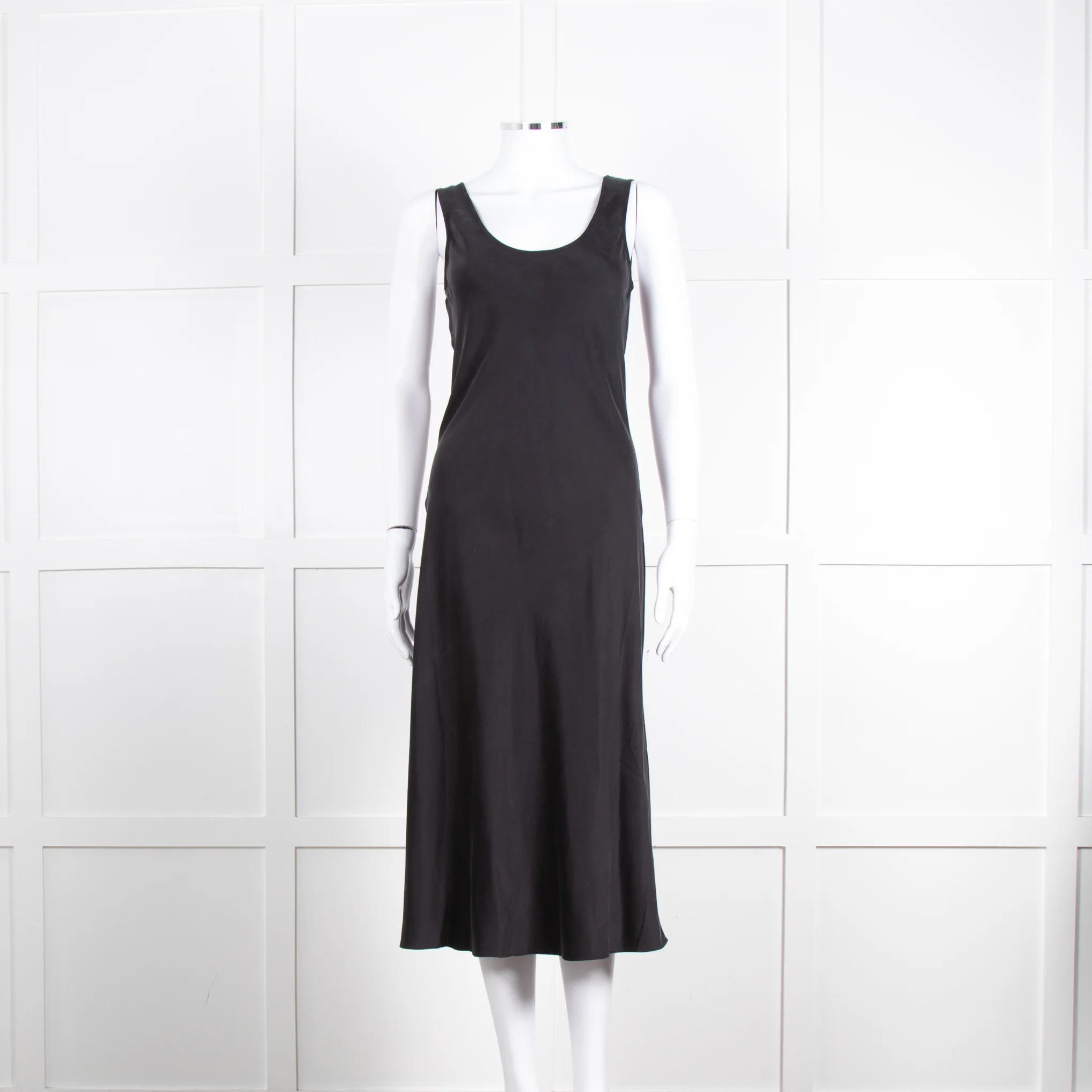 Iris & Ink Black 100% Silk Sleeveless Dress