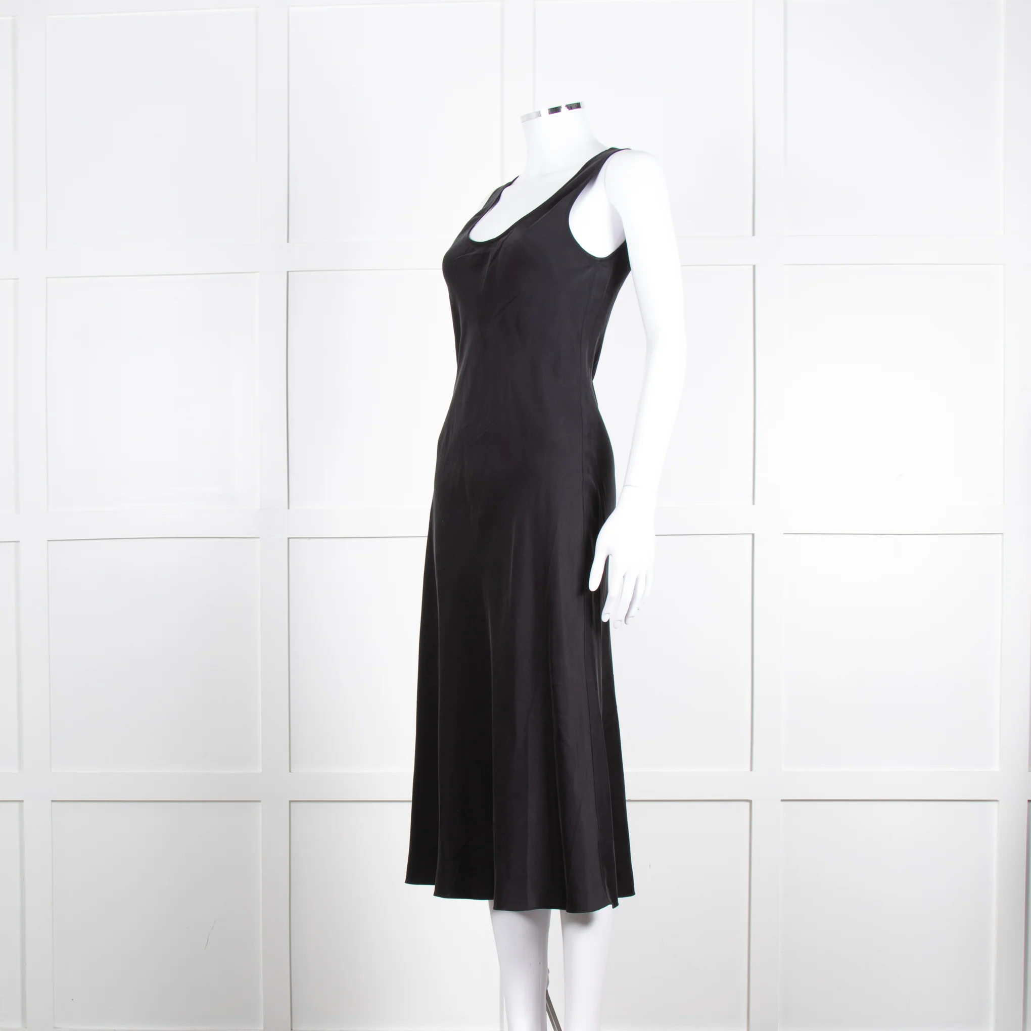 Iris & Ink Black 100% Silk Sleeveless Dress - Image 8