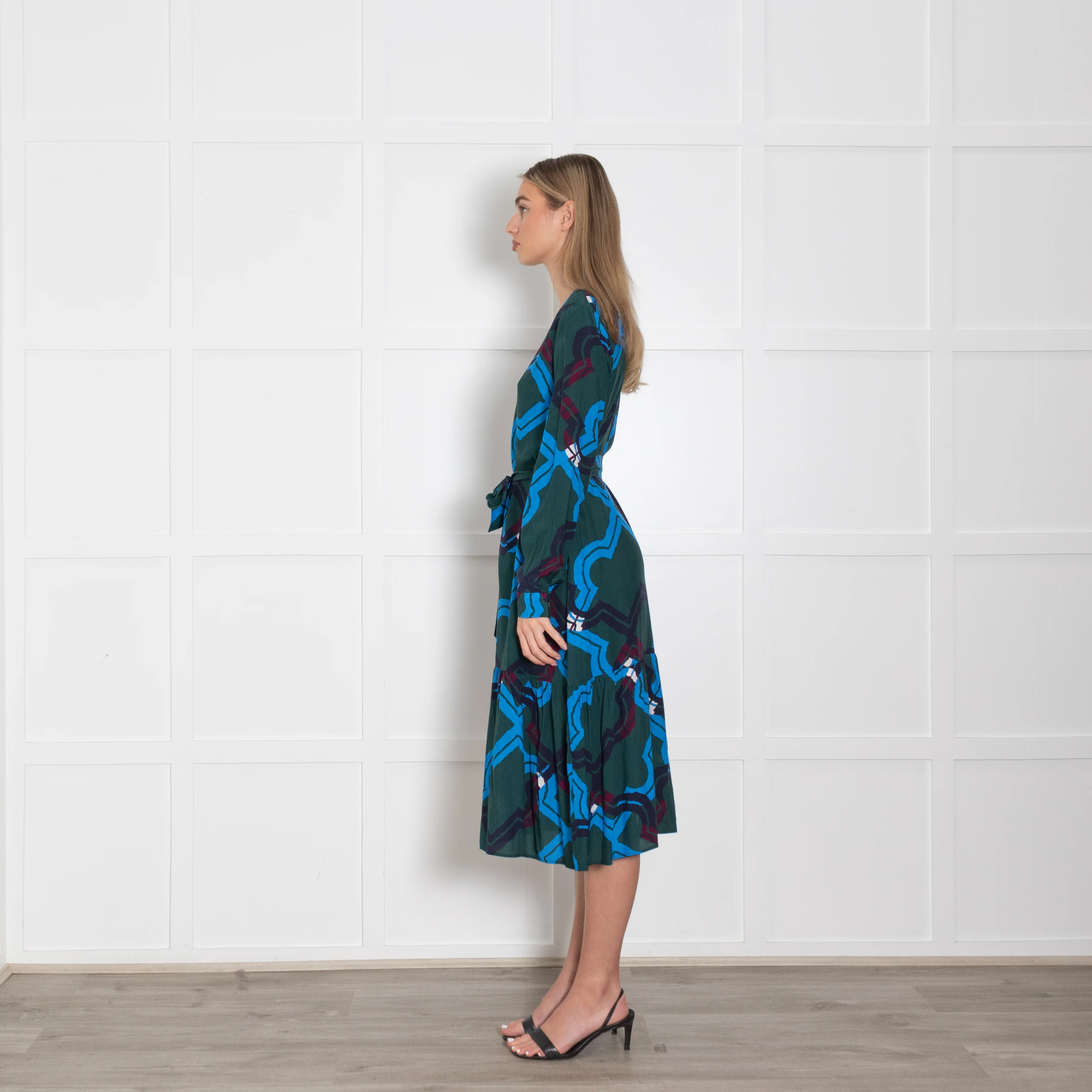 Iris & ink Green Blue Pattern Front Open Belted Midi Dress - Image 4