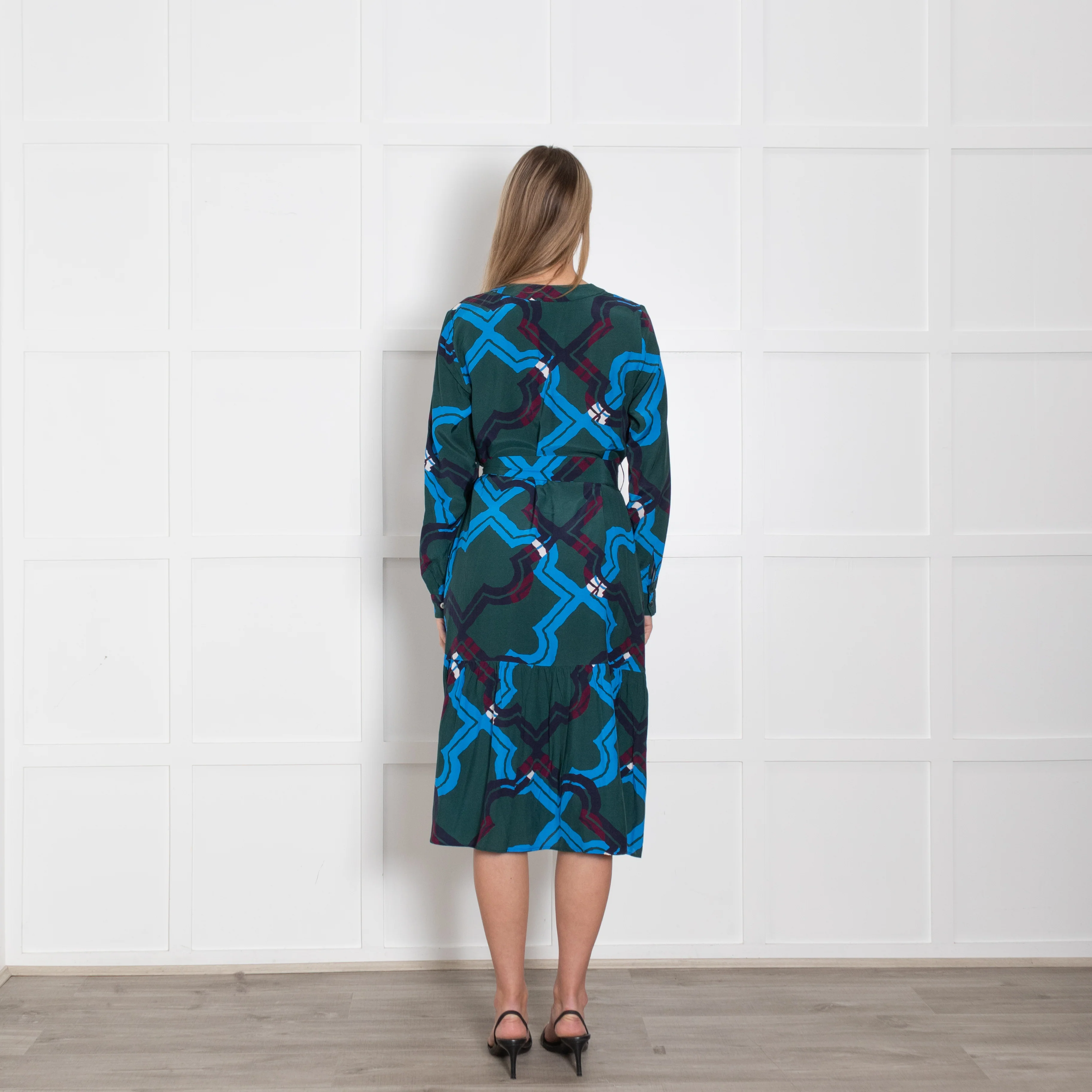 Iris & ink Green Blue Pattern Front Open Belted Midi Dress - Image 5