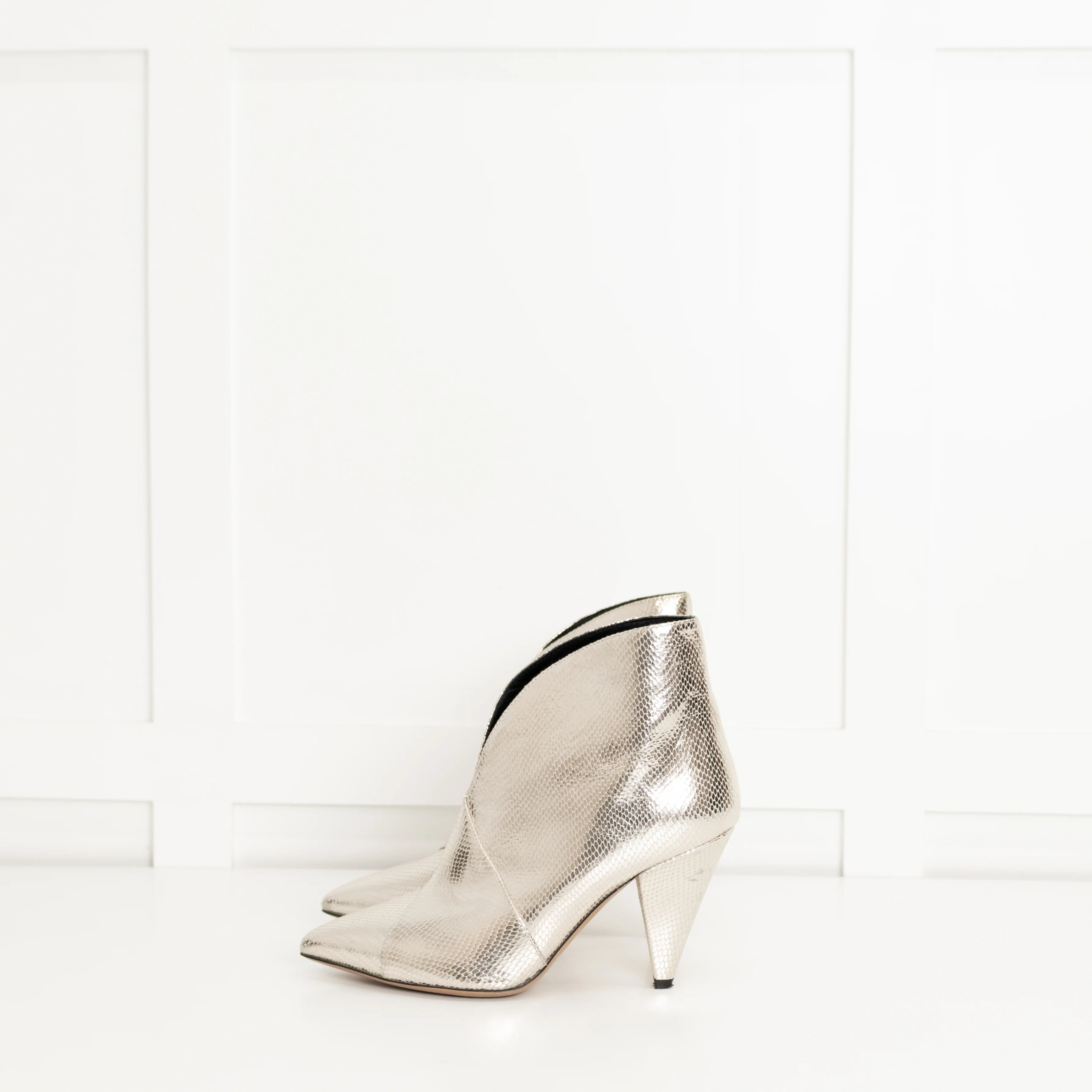 Isabel Marant Silver Embossed Leather Archenn Heeled Ankle Boots - Image 4