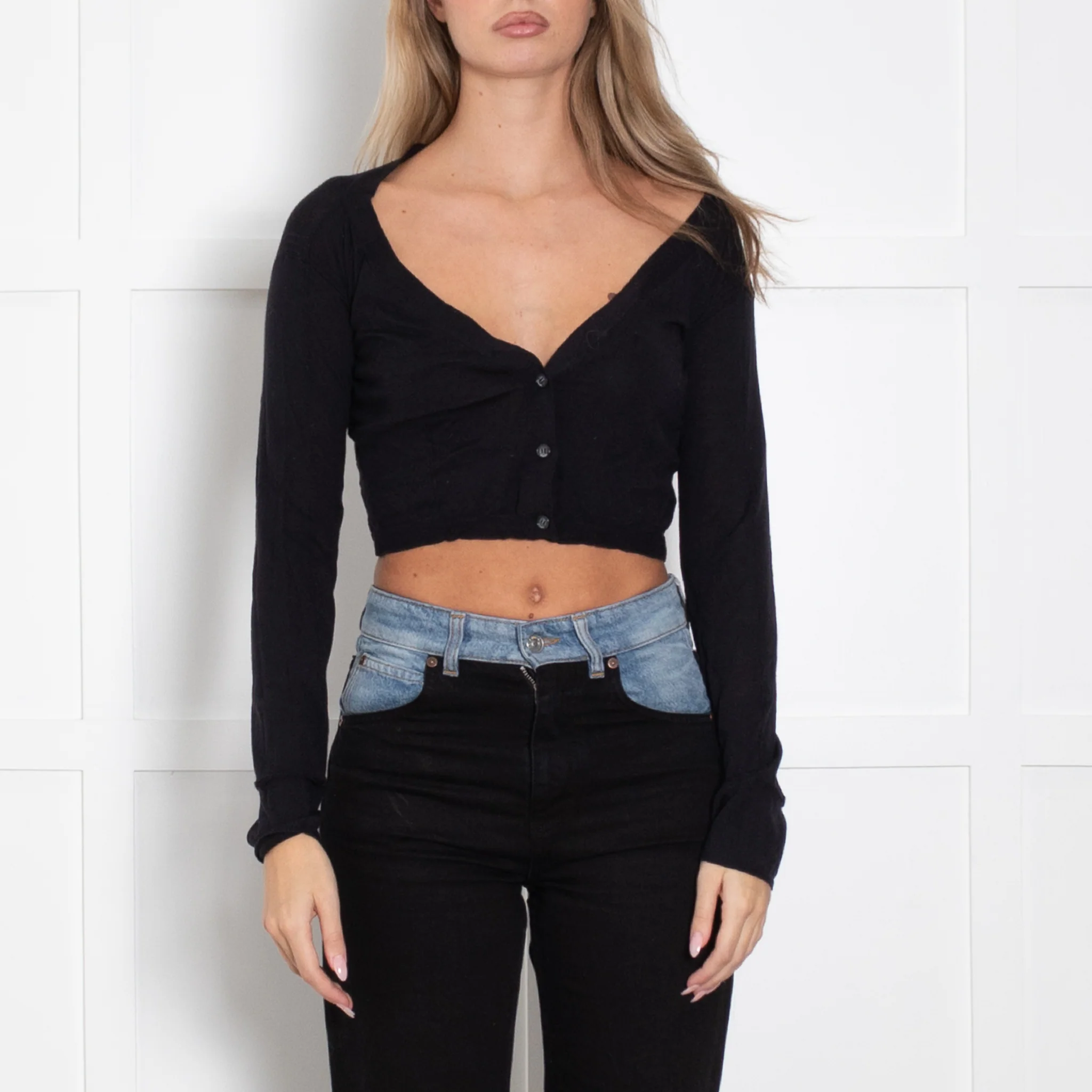 Jacquemus Black Fine Knit Crop Cardigan - Image 2