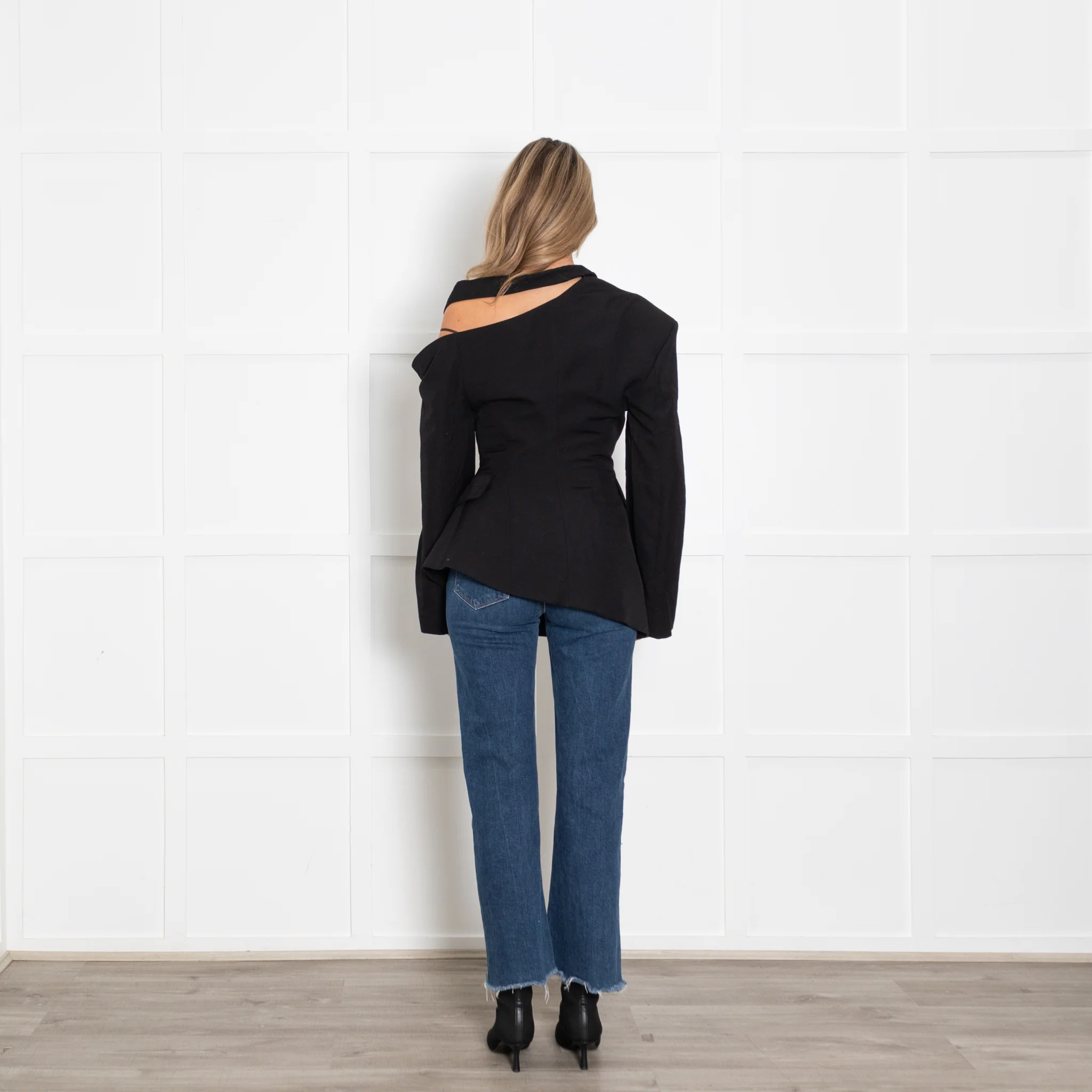 Jacquemus Black One Shoulder Baska Jacket - Image 5