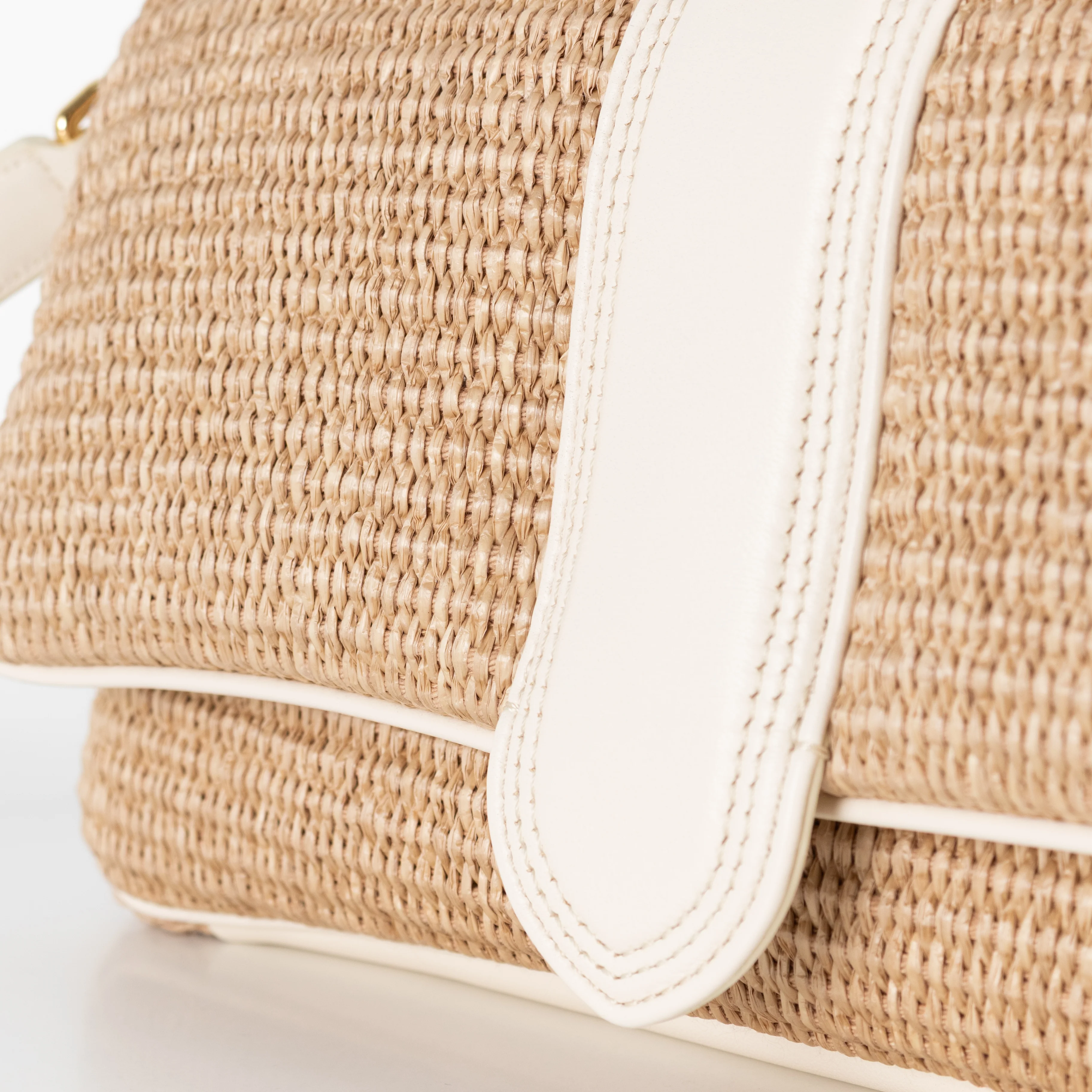 Jacquemus Le Bambimou Woven Raffia Shoulder Bag With White Leather Piping - Image 14