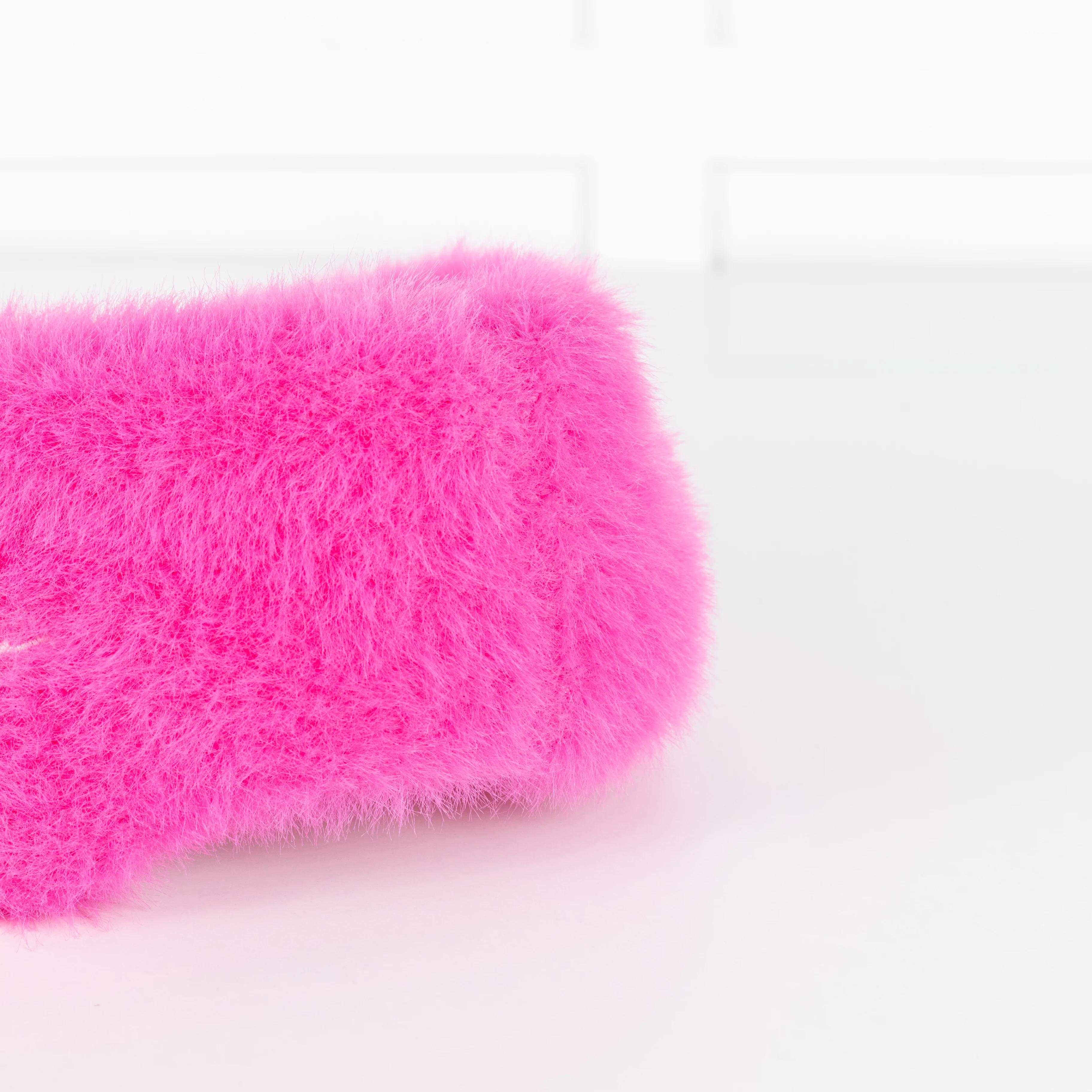 Jacquemus Pink Le Bandeau Faux Fur Headband - Image 6