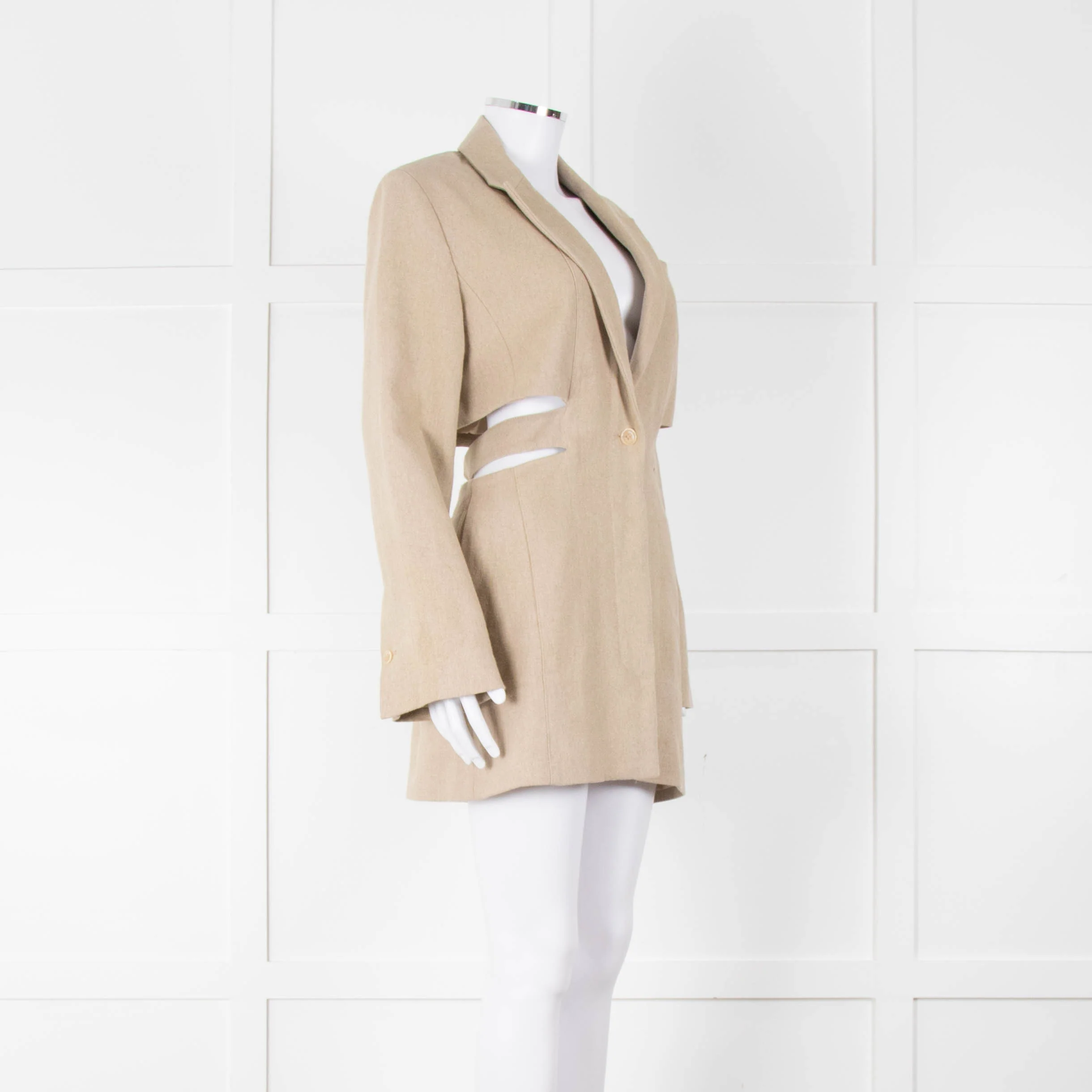 Jacquemus The Bari Beige Linen Cut Out Blazer Dress - Image 7