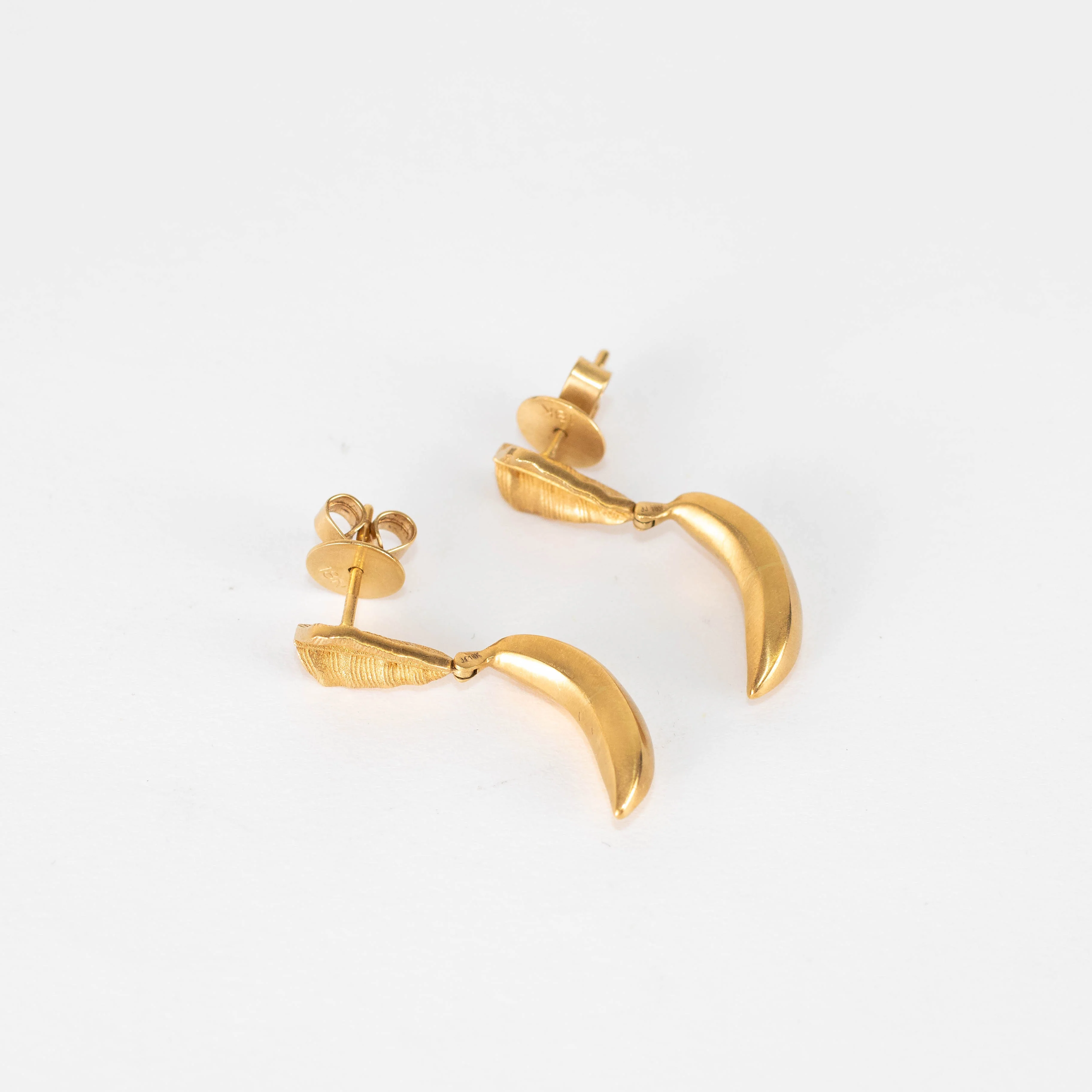 Jade Jagger Yellow Gold Banana Earrings - Image 2