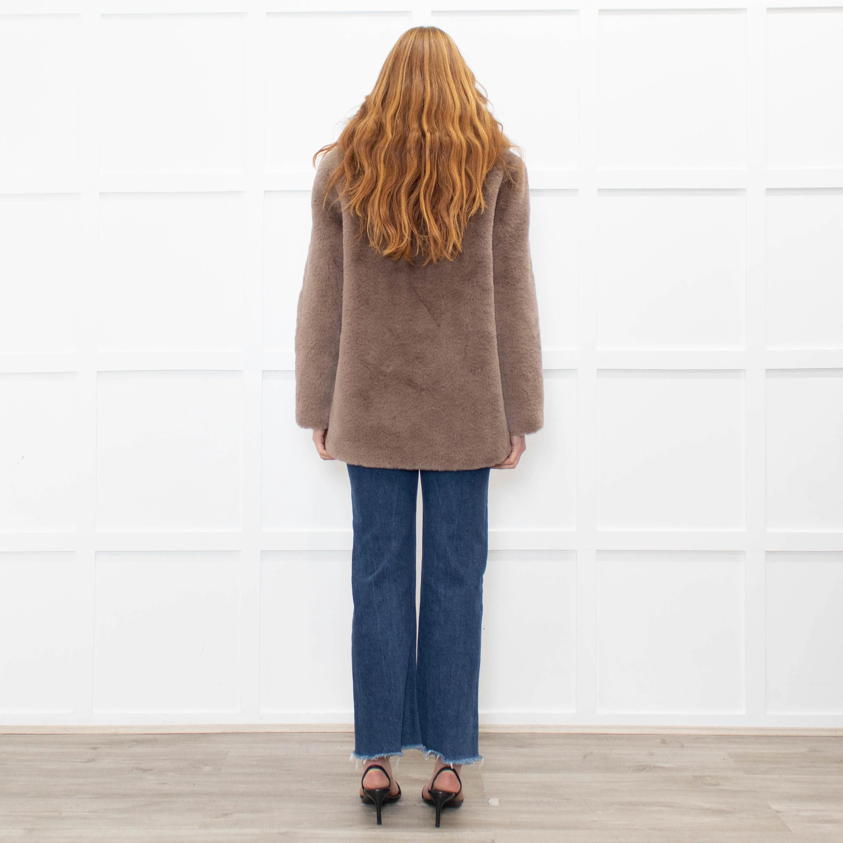 Jakke Beige Faux Fur Short Coat - Image 5