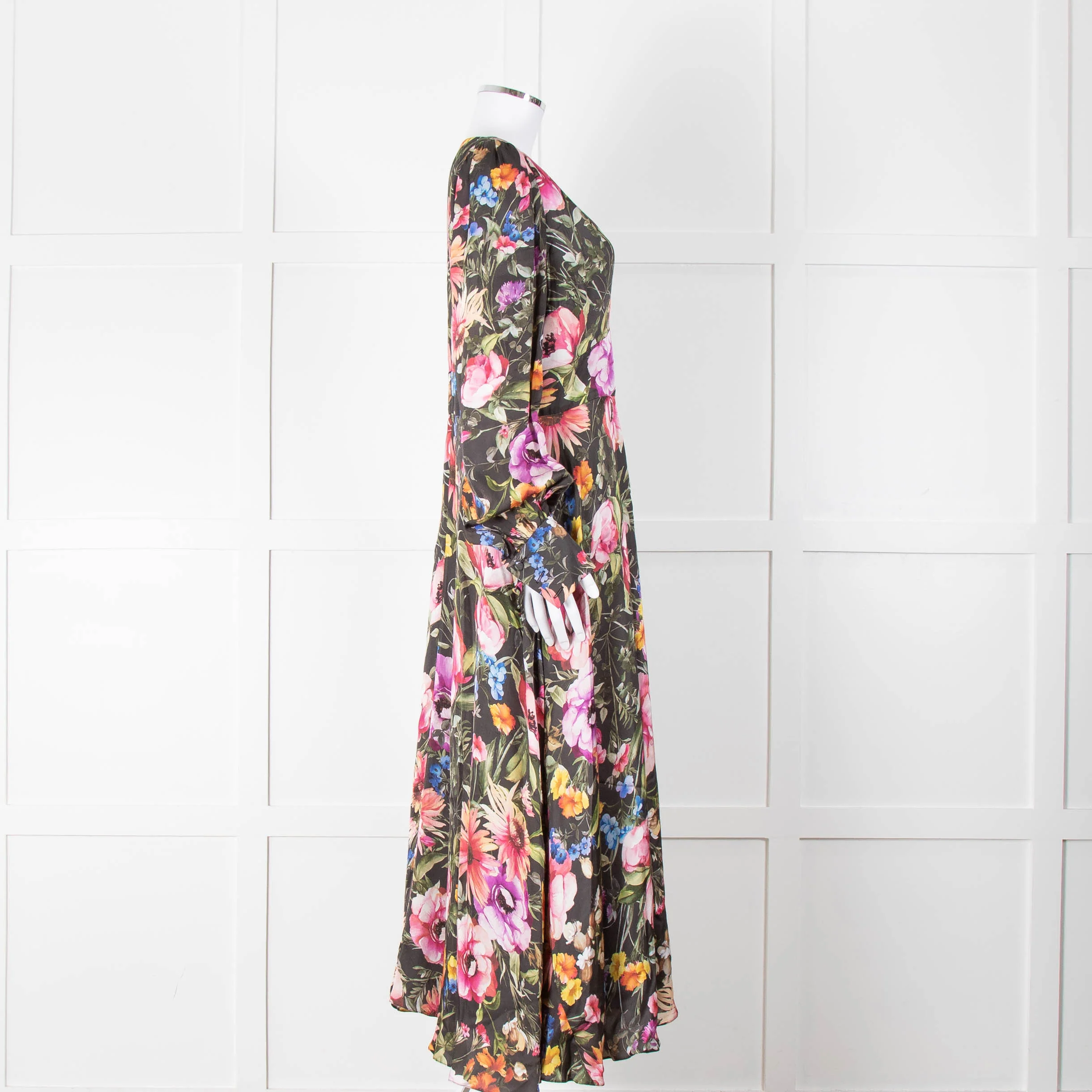 Jane Atelier Black Oversized Floral Midi Dress with Button Cuffs - Image 3
