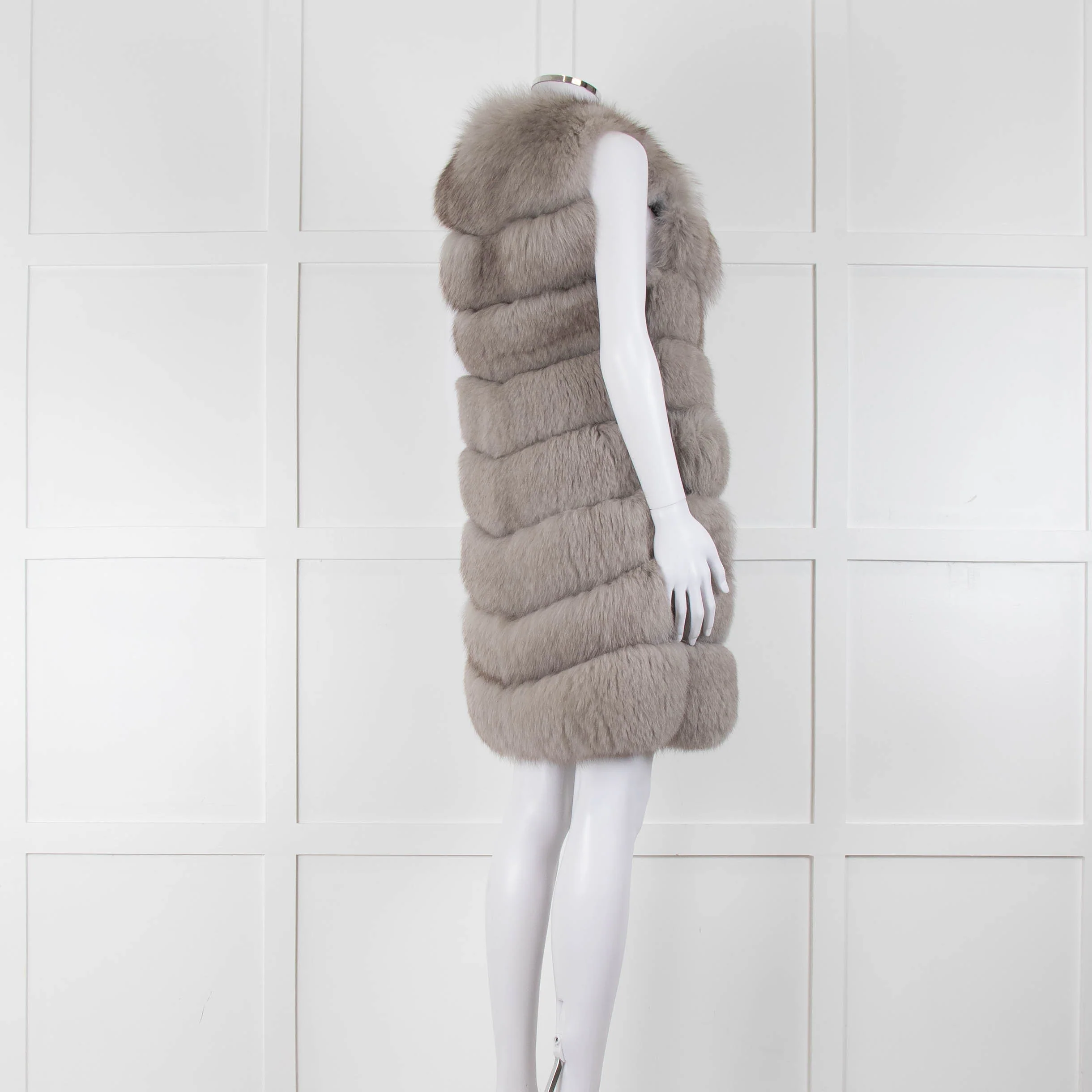 Jane & Tash Grey Fox Fur Long Gilet - Image 4