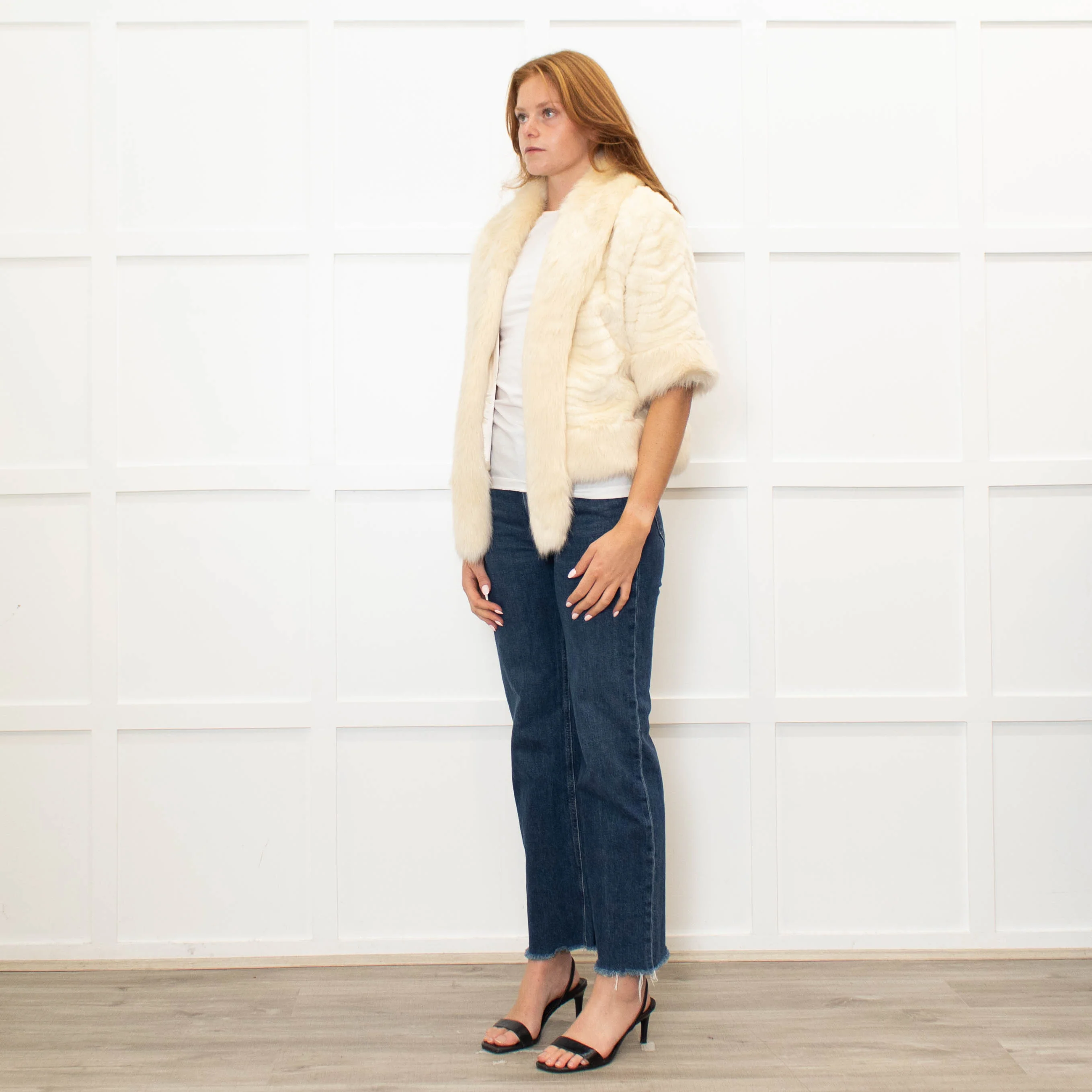 Jayley Cream Faux Fur Jacket with 3/4 Length Sleeves - Image 3