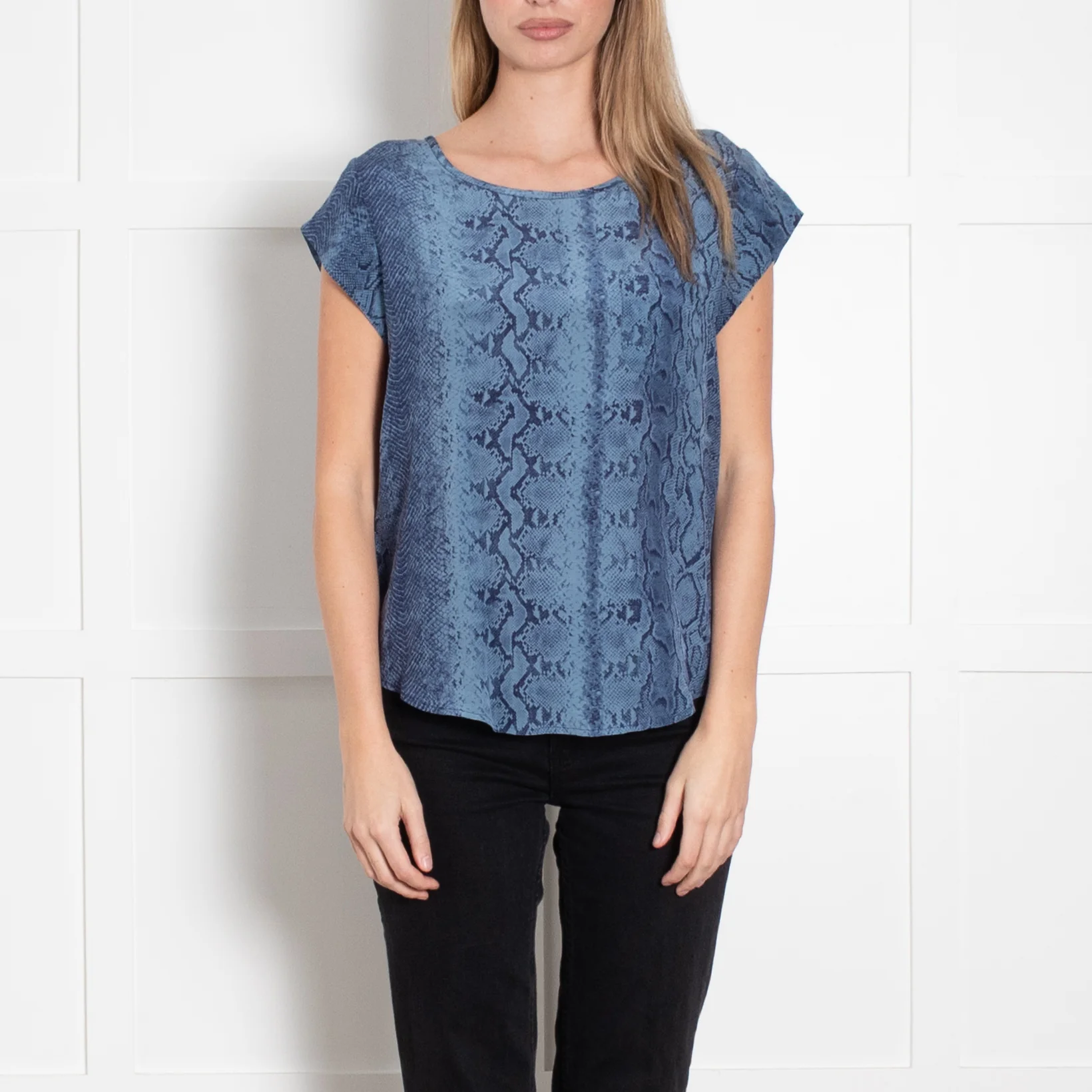 Joie Blue Snake Print Silk Short Sleeve Top - Image 2
