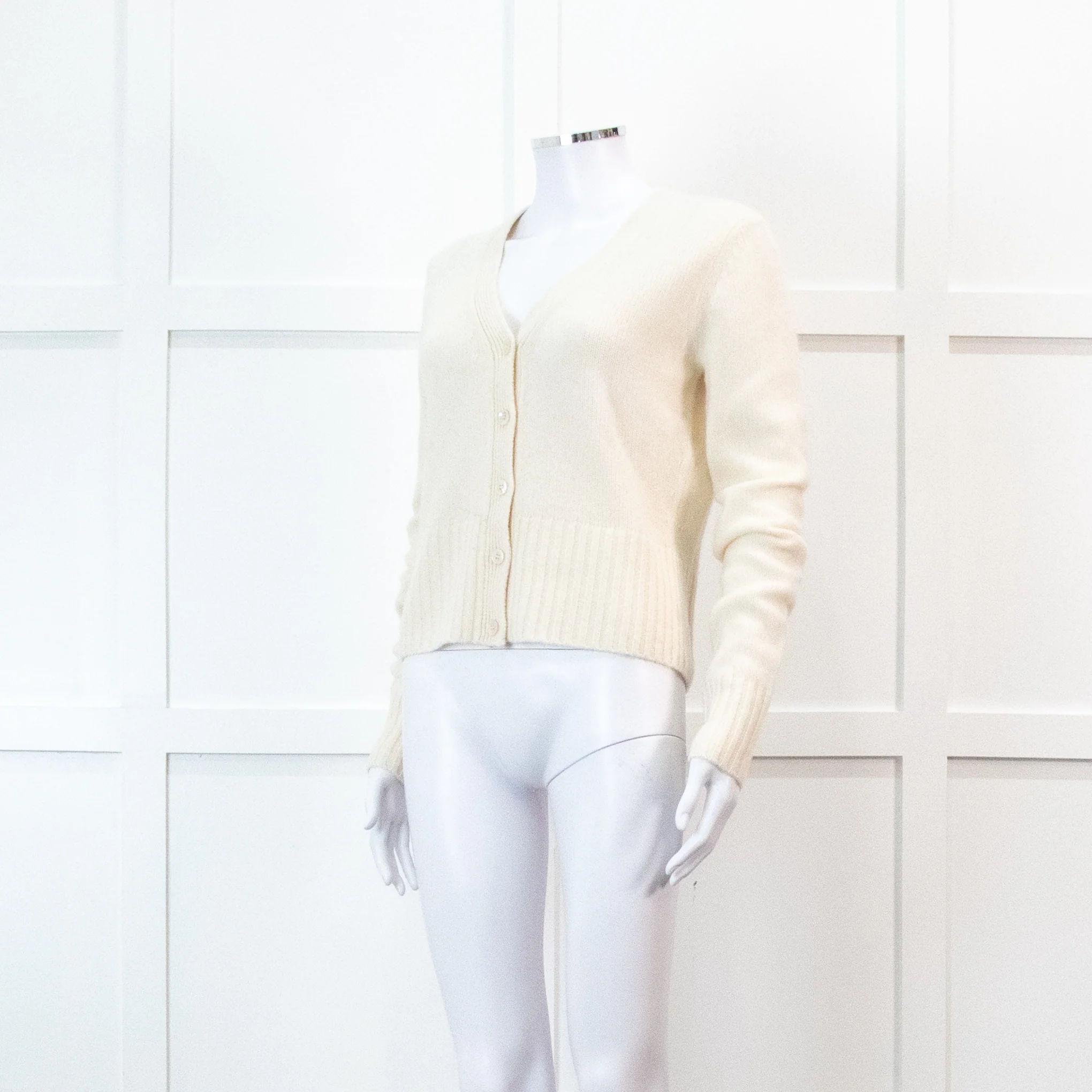 Joseph 100% Cashmere Ivory Cardigan - Image 8