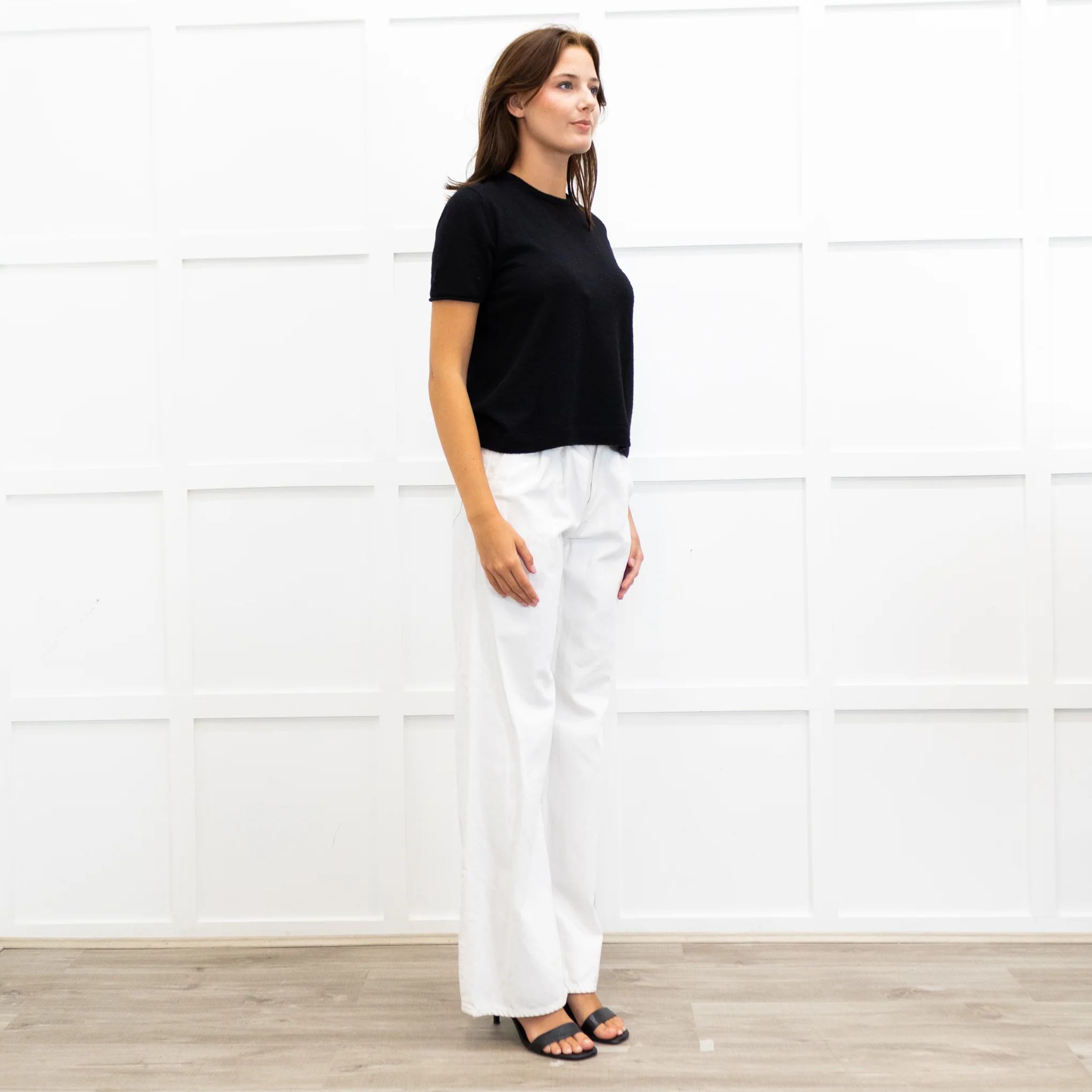 Joseph Black Fine Knit Short Sleeve Cashmere Sweater - Image 7