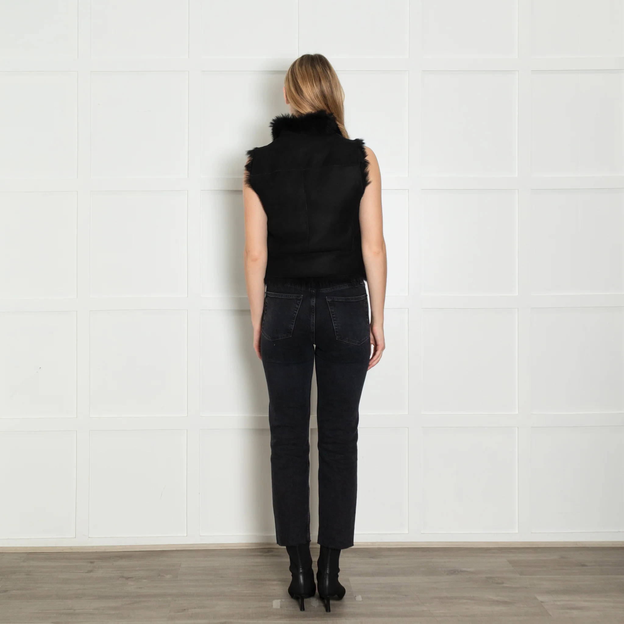 Joseph Black Fur Lining Lambskin Leather Gilet - Image 5