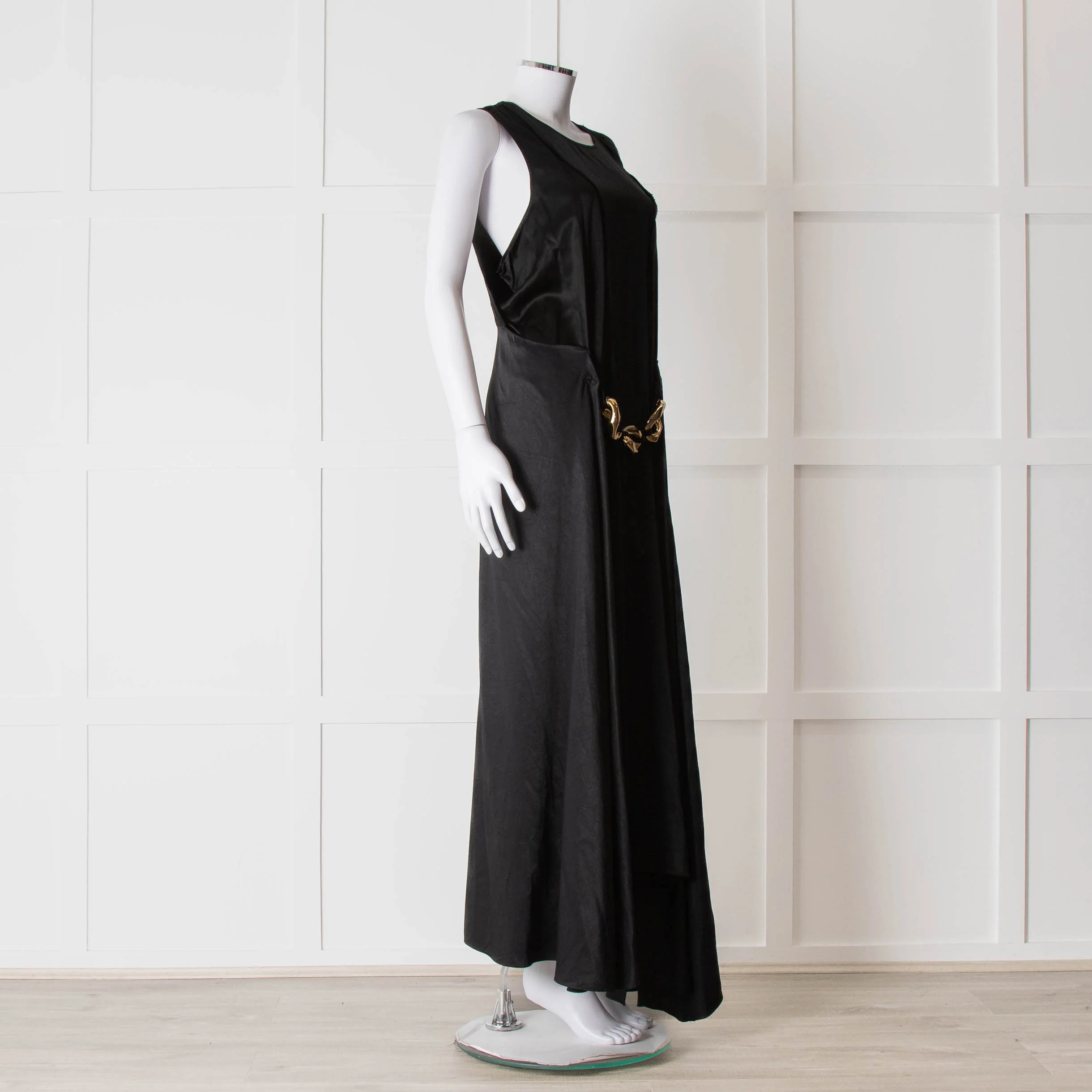 JW Anderson Black Sleeveless Midi Dress with Chunky Chain Waist - Image 2