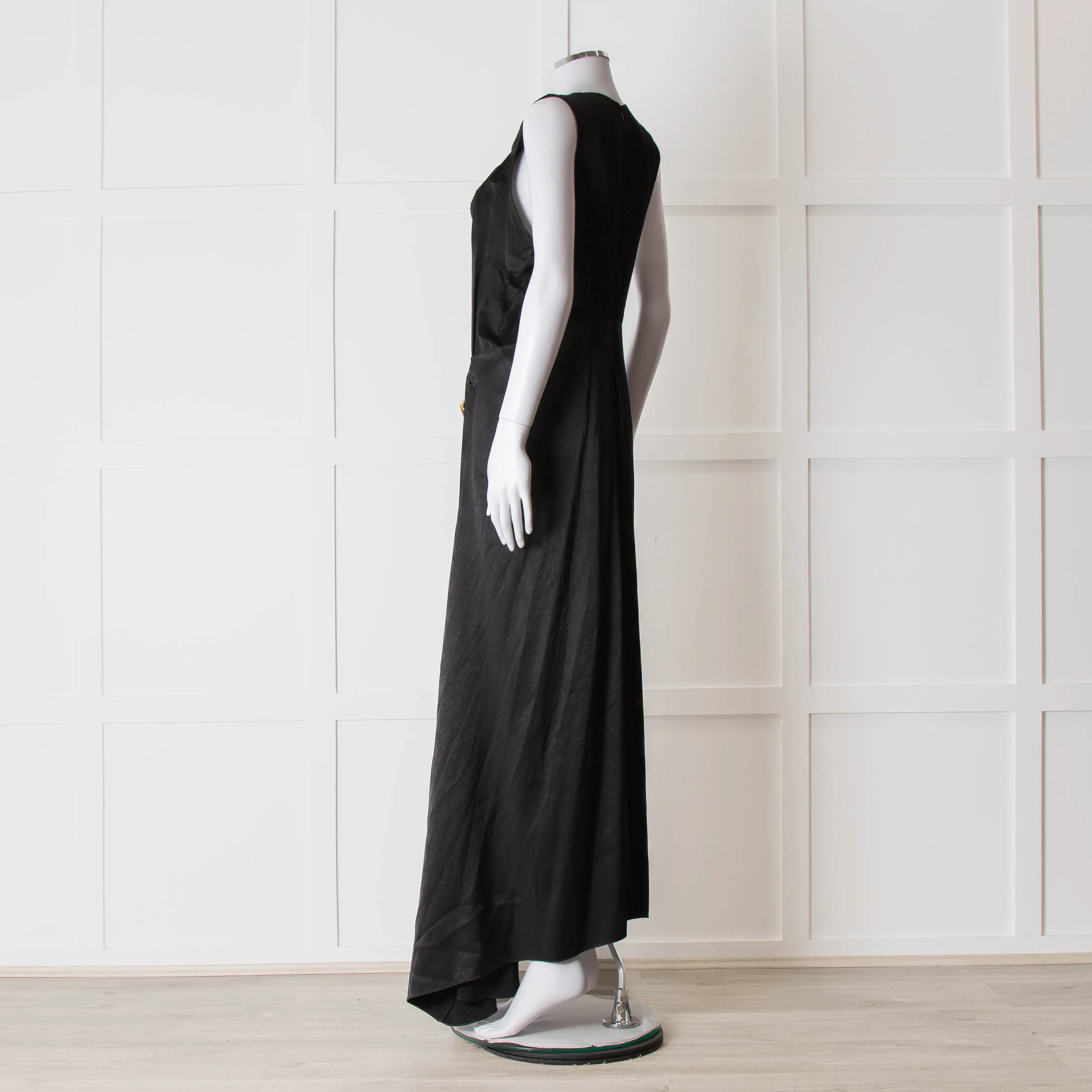 JW Anderson Black Sleeveless Midi Dress with Chunky Chain Waist - Image 6