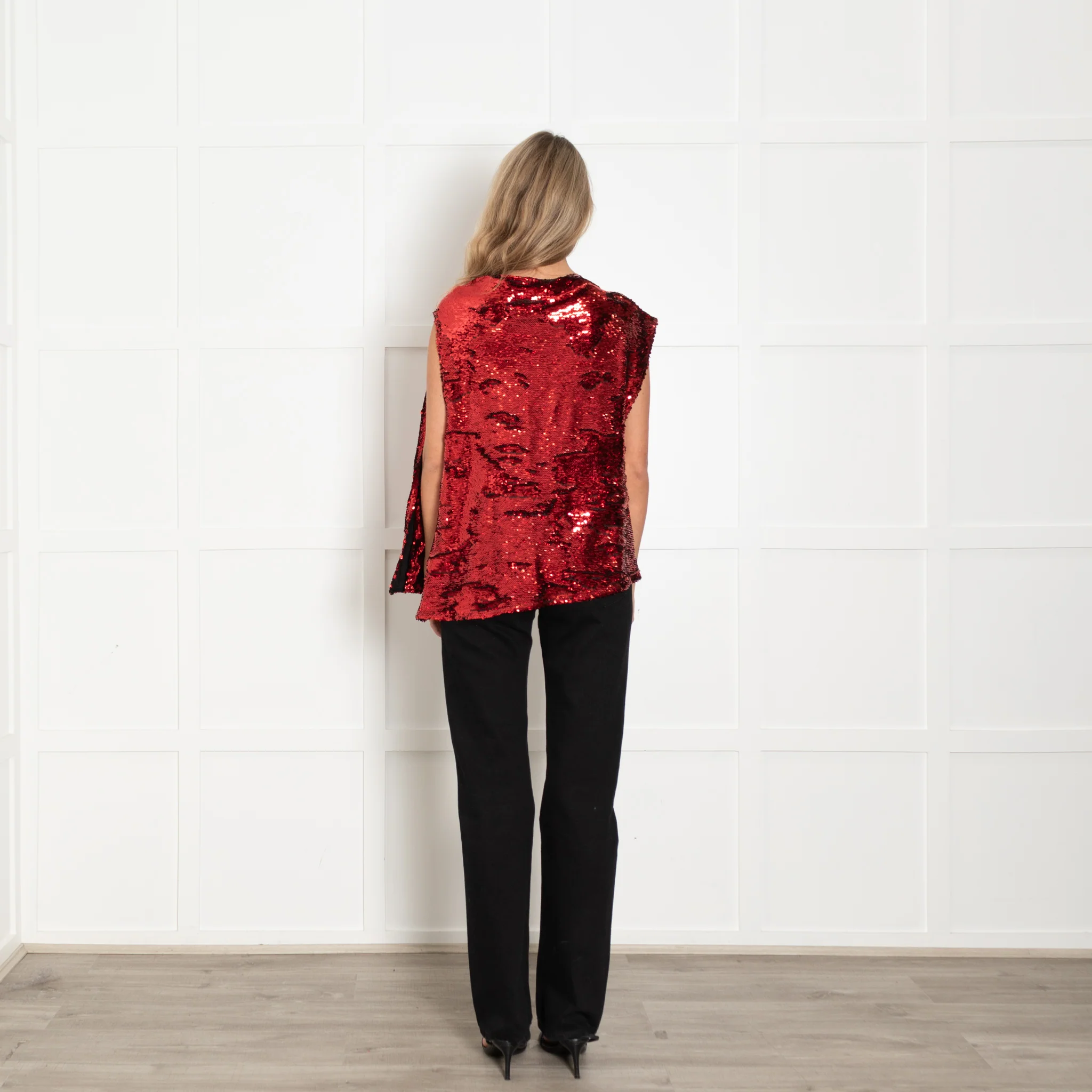 JW Anderson Red Tie Shoulder Sequin Top - Image 5