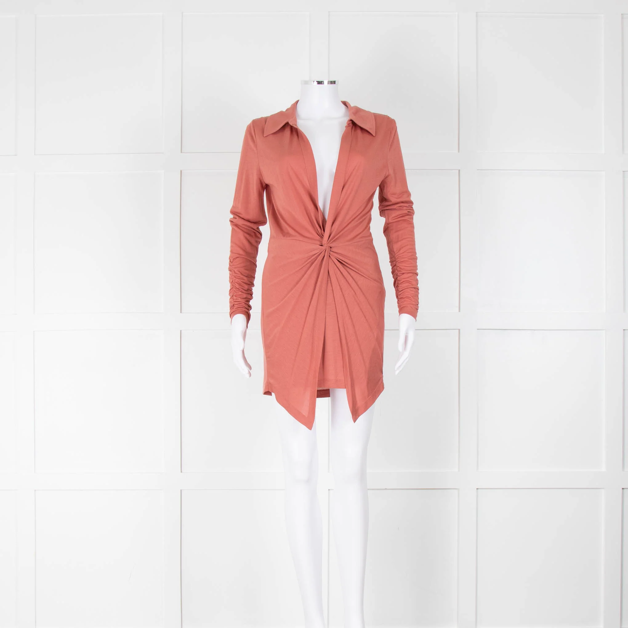 L'Academie Los Angeles PinkTwist Front Dress