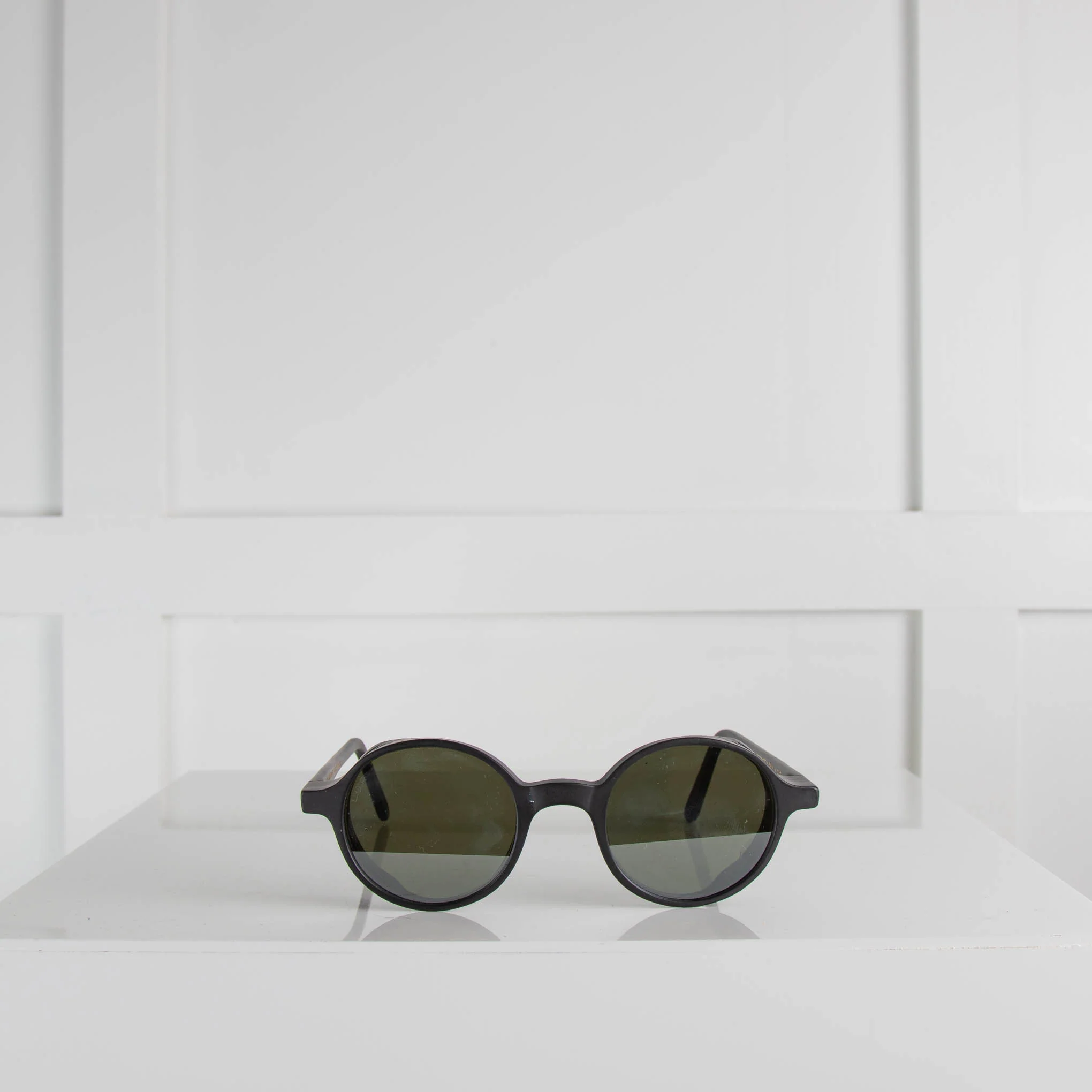 L.G.R Eyewear Matt Black Reunion Explorer Sunglasses with Mirrored Lenses - Image 2