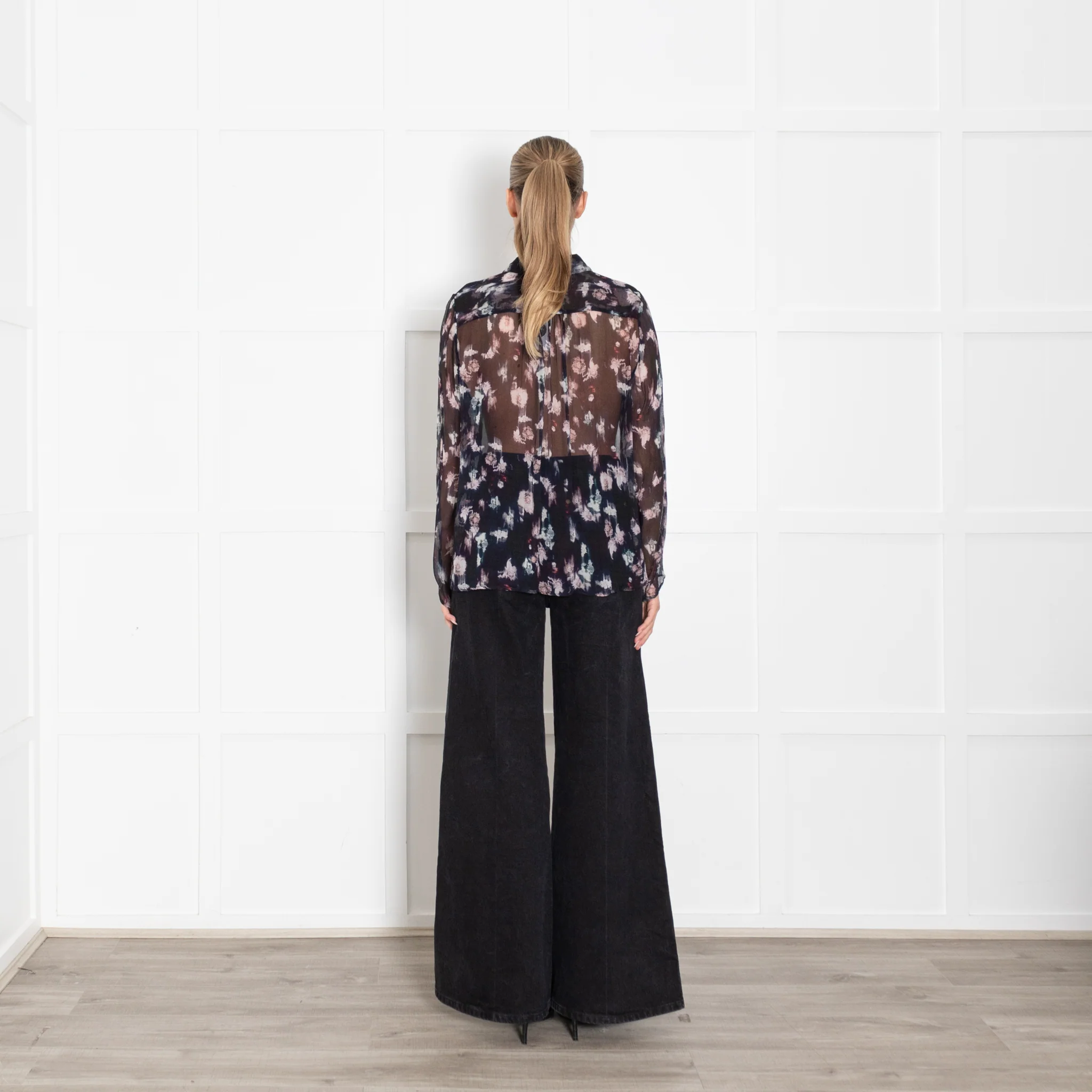 Lilly & Lionel Blue Chiffon Blouse With Pink Flowers - Image 5