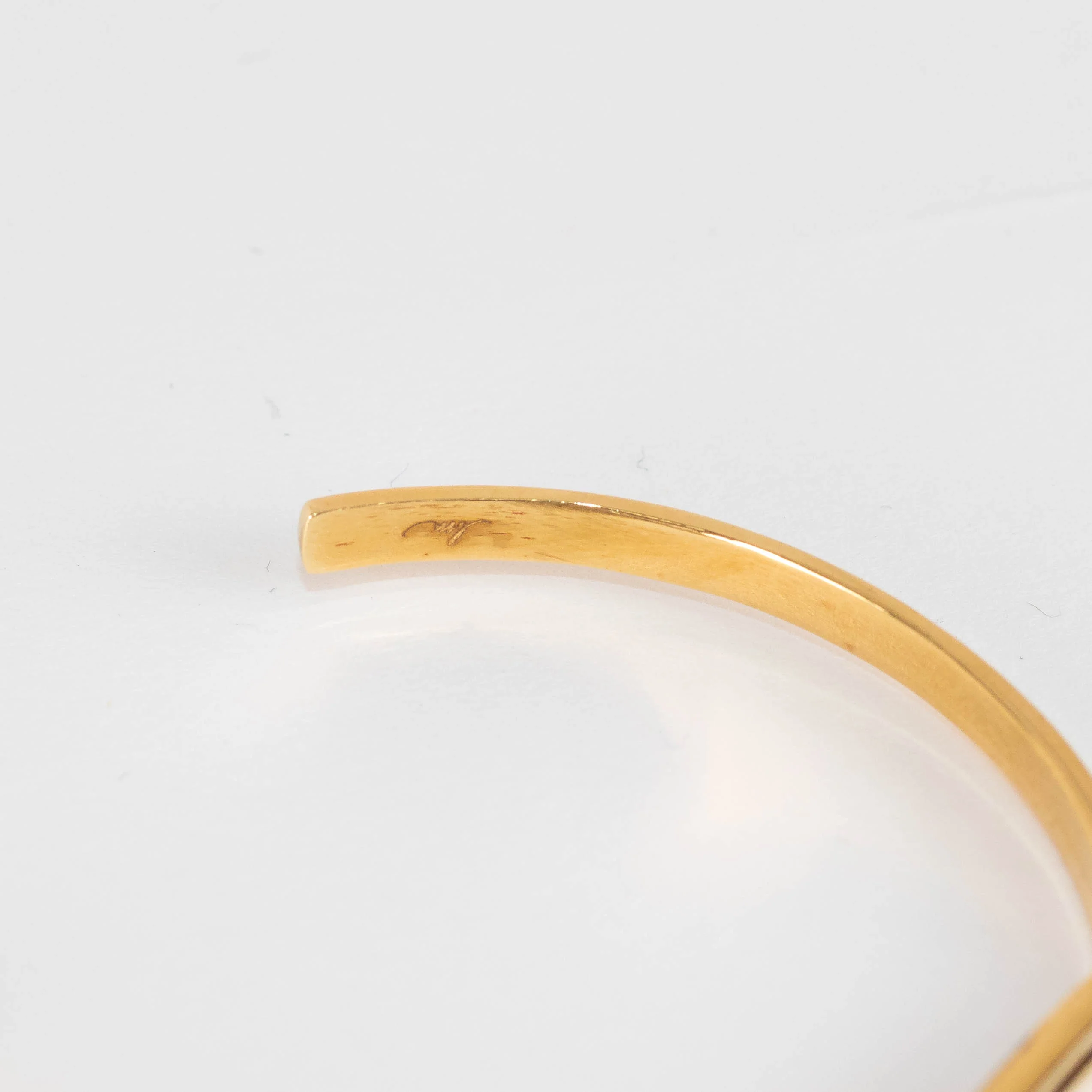 Lizzie Mandler 18ct YG Cuff with Black Diamonds - Image 5