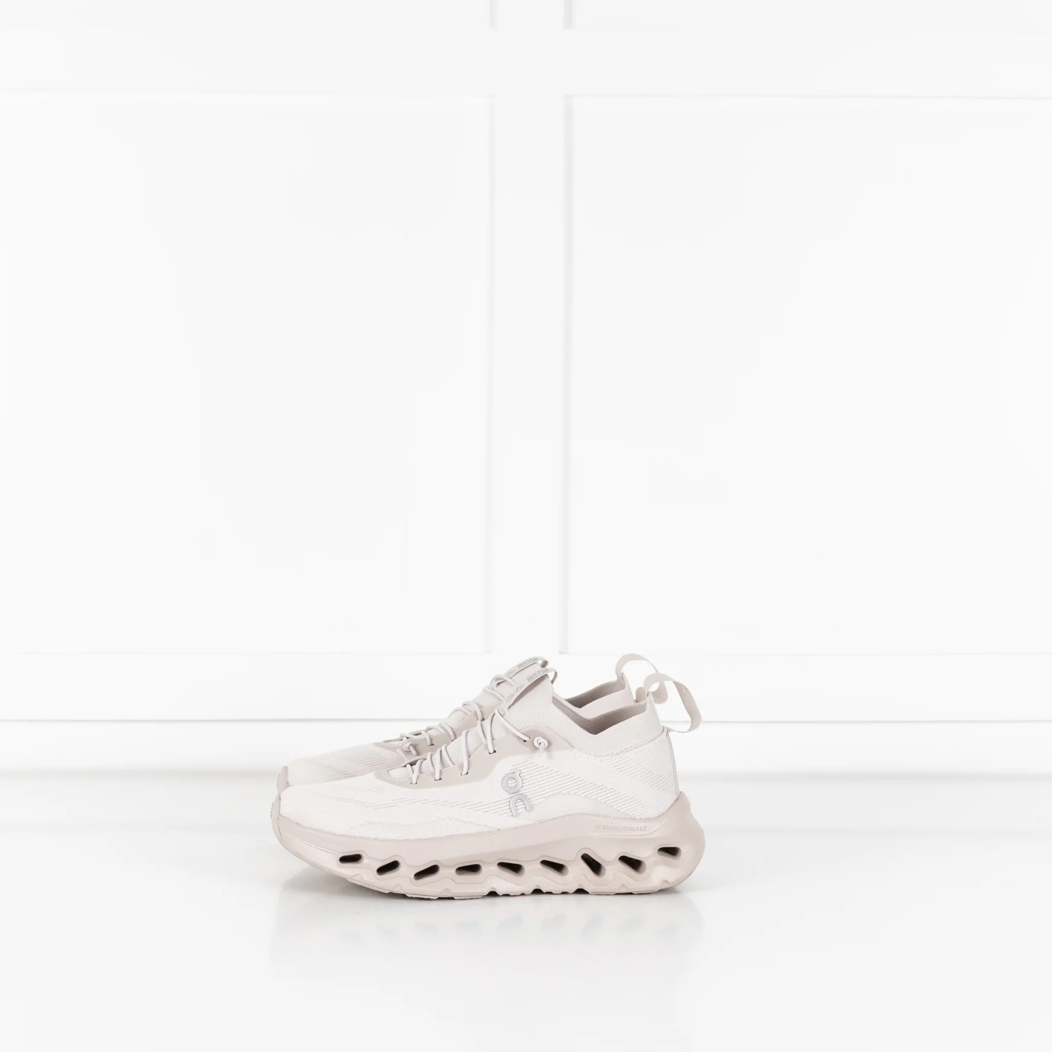 Loewe + On Sand Cloudtilt Trainers - Image 4