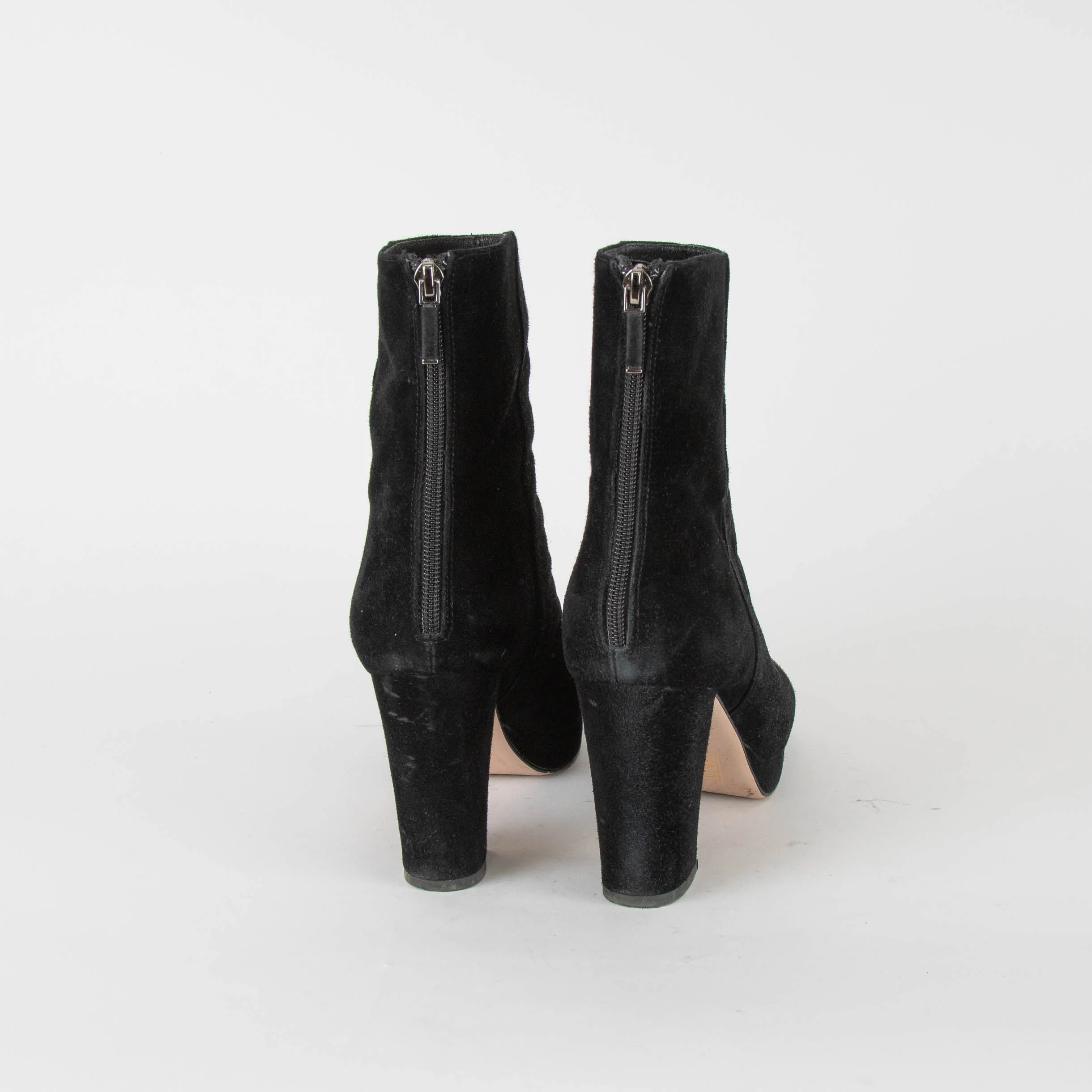 Lola Cruz Black Suede Ankle Boot - Image 4