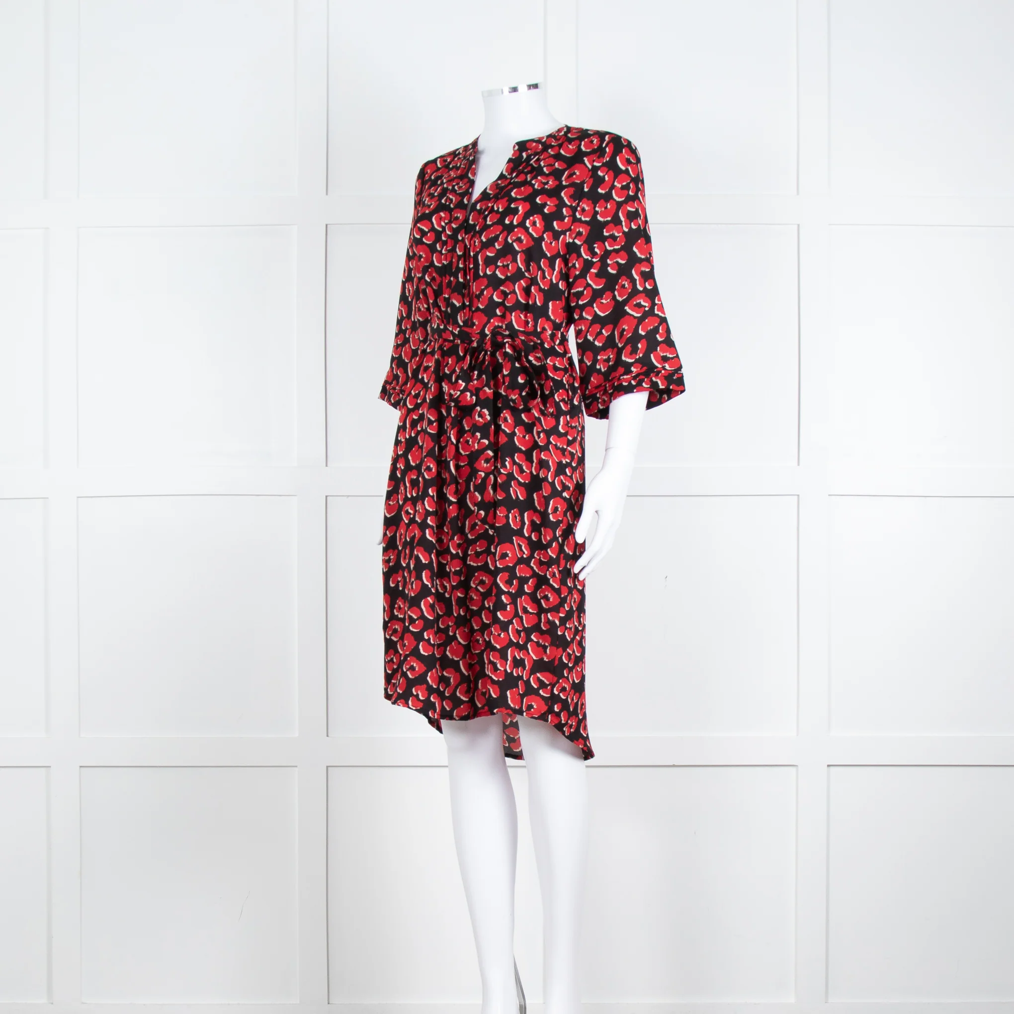 Lollys Laundry Black Red Animal Print Short Sleeve Belted Dress - Image 2
