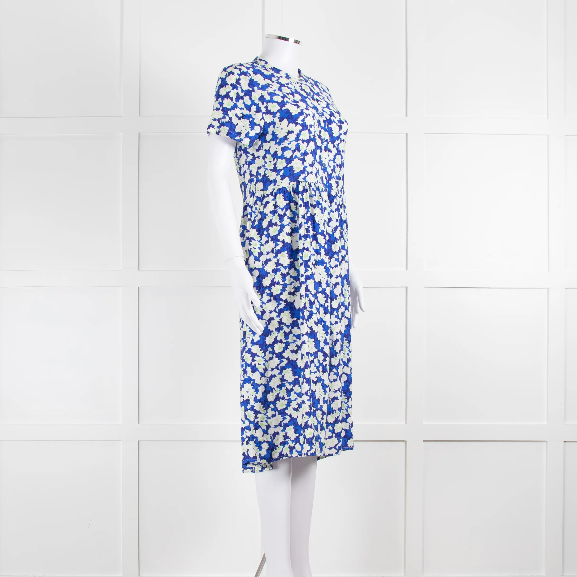 Lollys Laundry Blue White Floral Short Sleeve Dress - Image 2