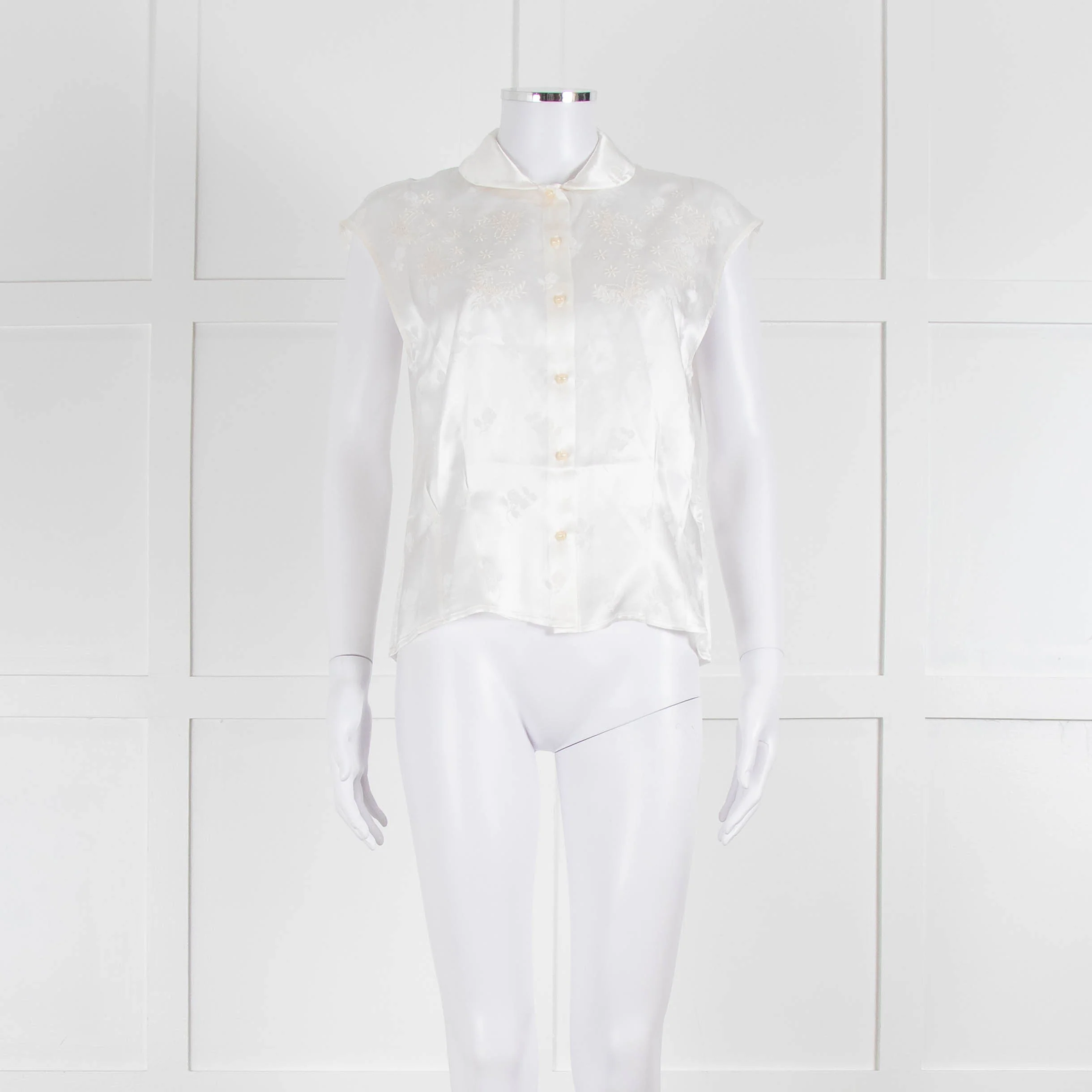 Loretta Caponi Cream Satin Embroidered Sleeveless Blouse