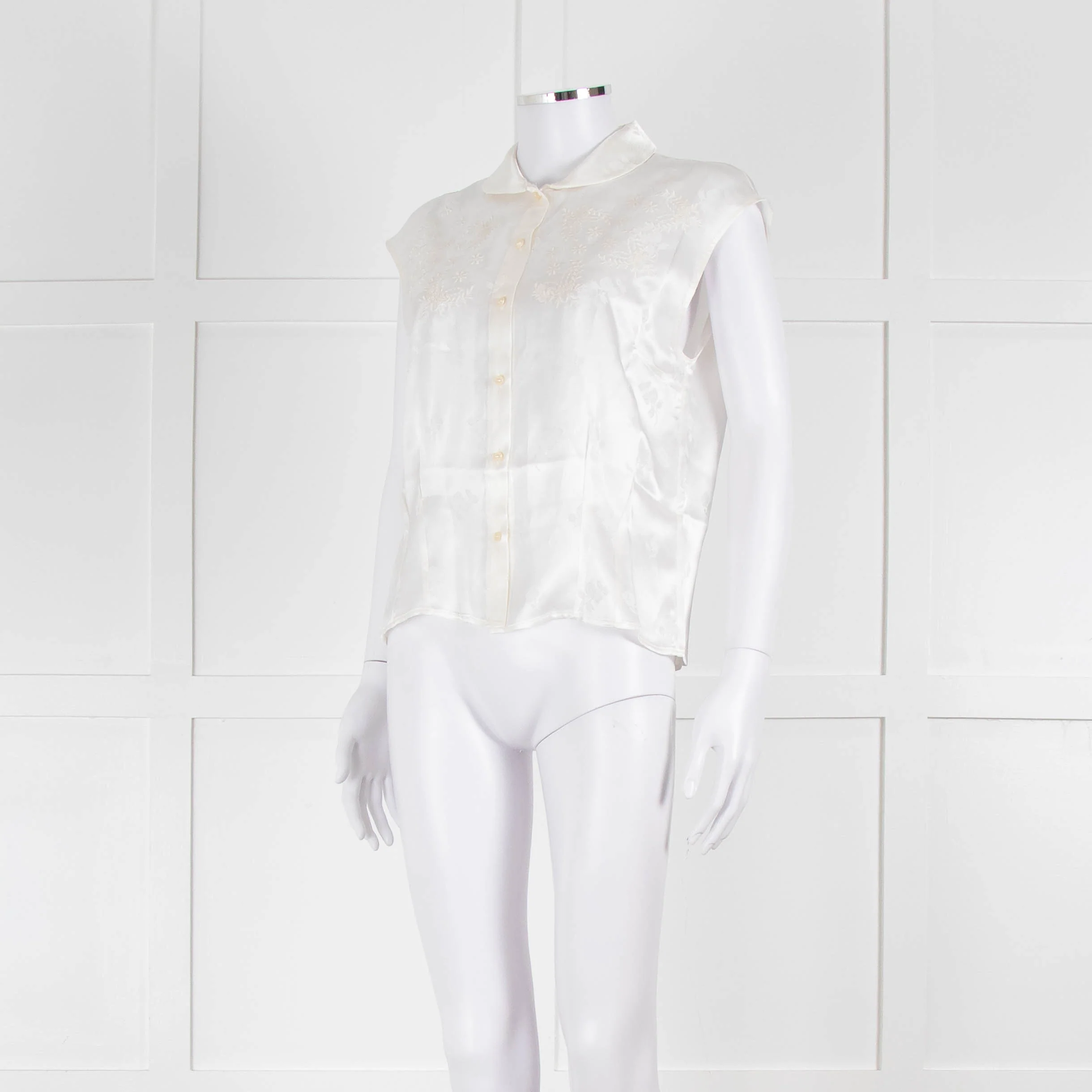 Loretta Caponi Cream Satin Embroidered Sleeveless Blouse - Image 8