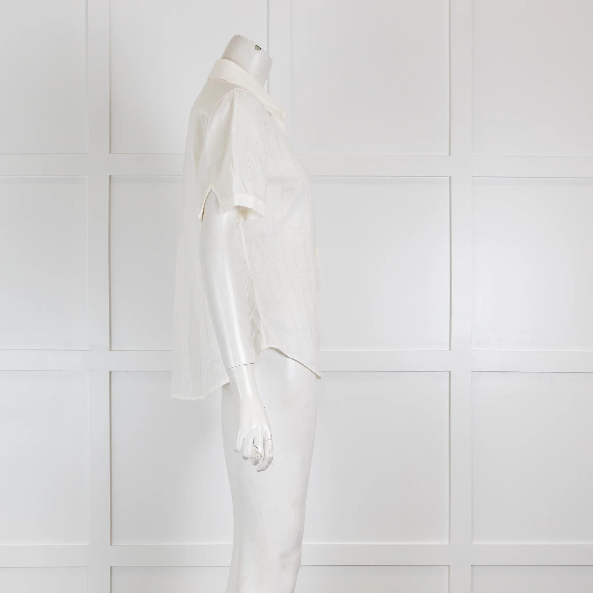 Loro Piana Off White Short Sleeved Blouse with Laser Cut Detail - Image 2