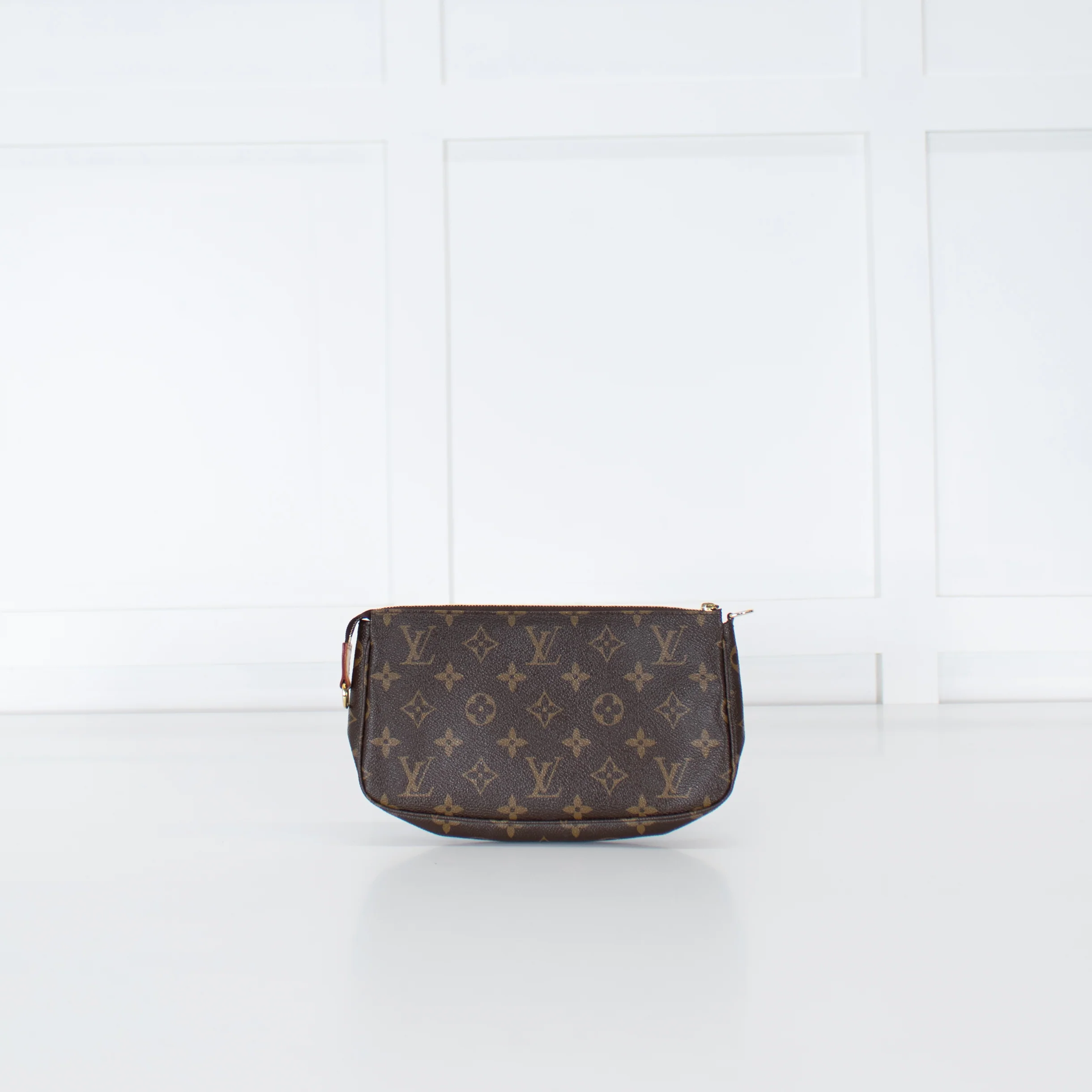 Louis Vuitton Brown And Pink V Pochette - Image 3