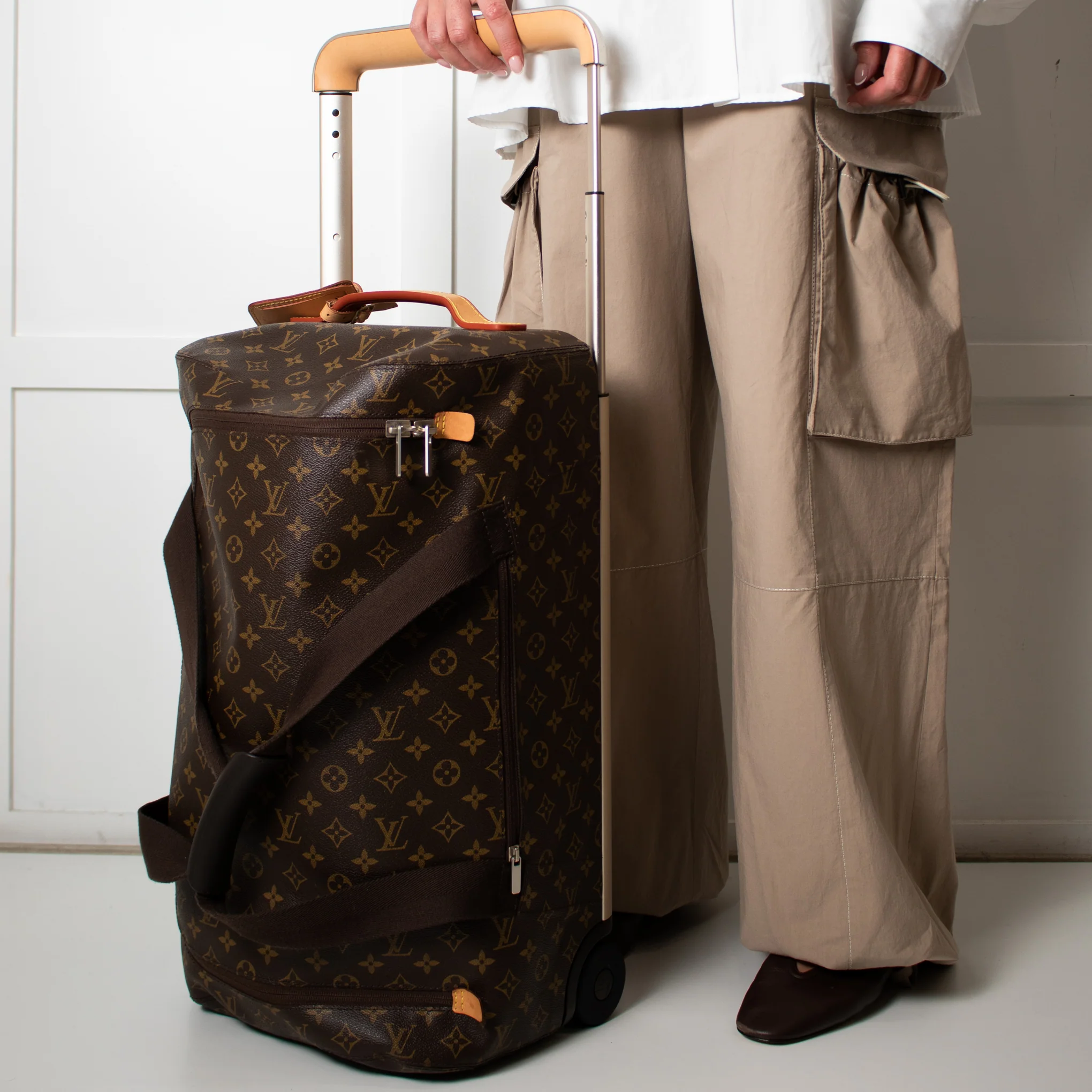 Louis Vuitton Brown Monogram Horizon Soft 55 Trolley Duffle Bag - Image 10