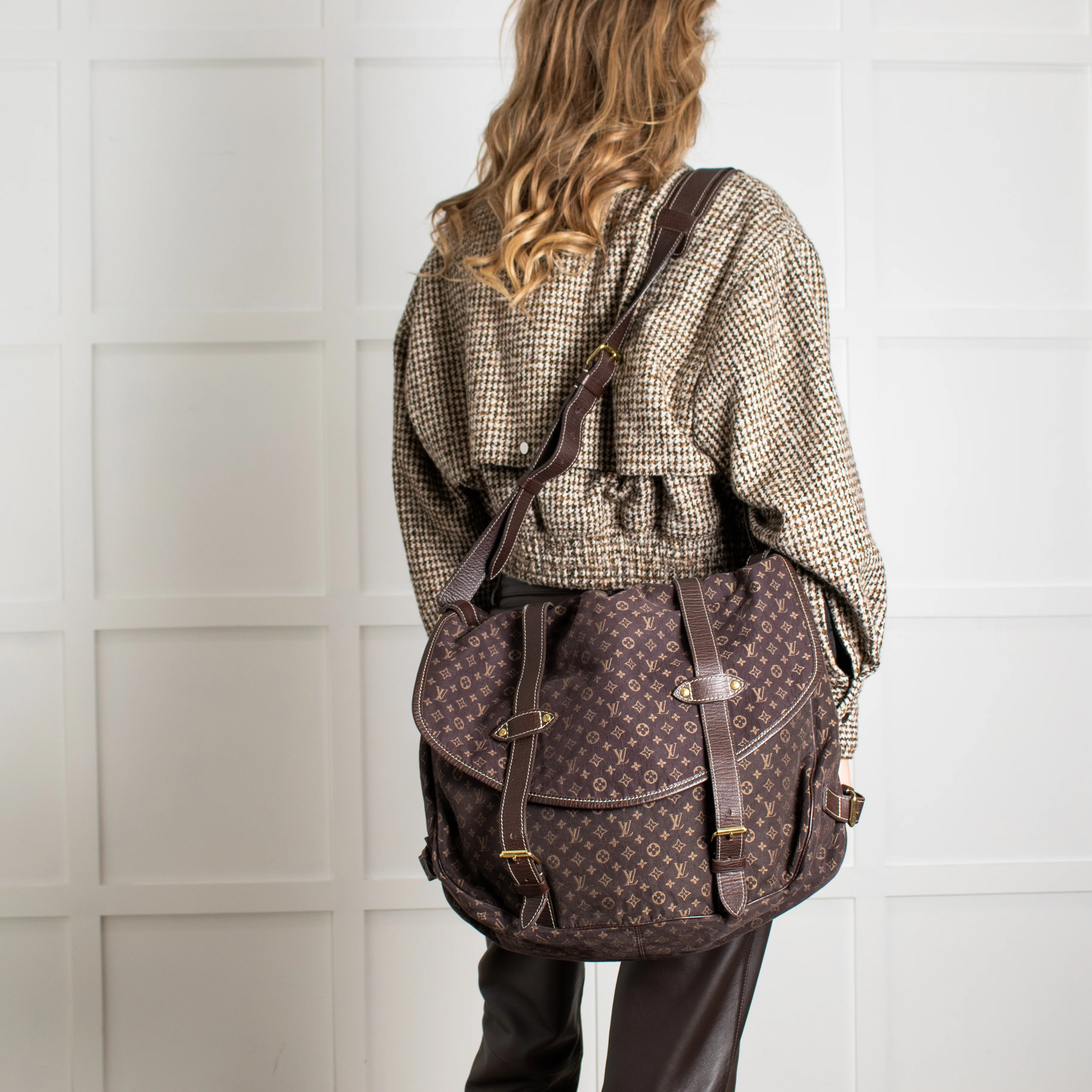 Louis Vuitton Brown Monogram Mini Lin Saumur XL Shoulder Bag - Image 4