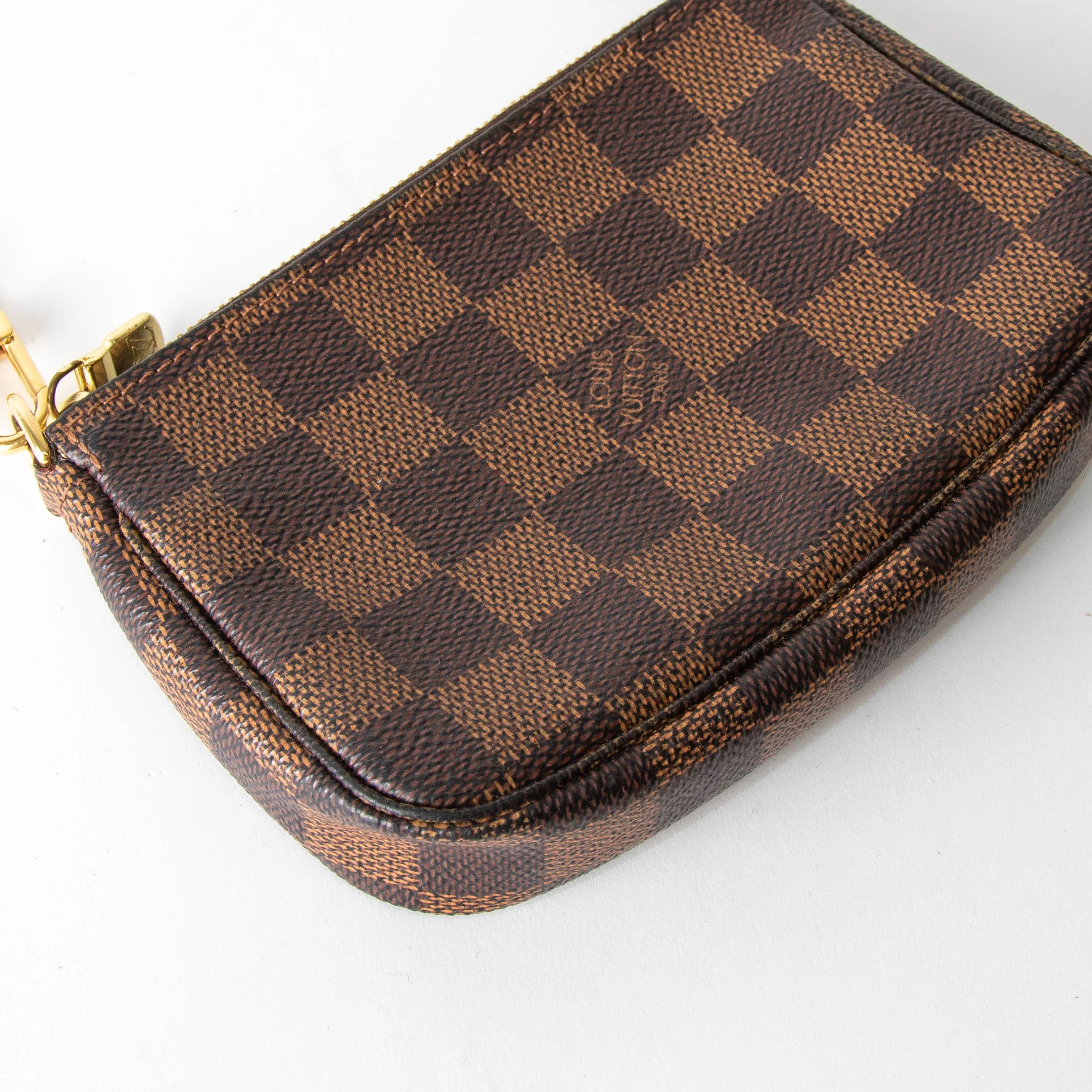 Louis Vuitton Damier Ebene Mini Pochette - Image 4