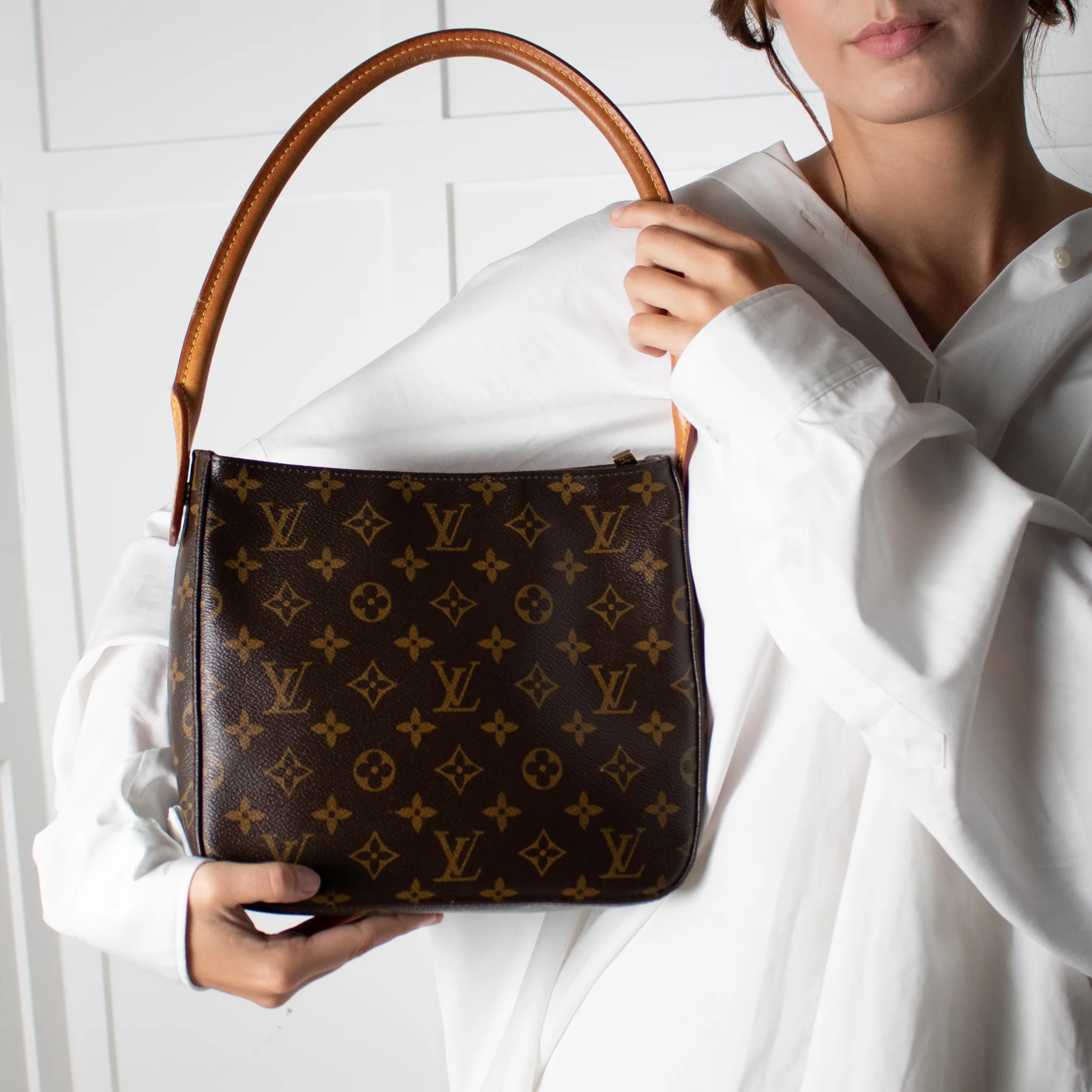 Louis Vuitton Looping MM Vintage Shoulder Bag - Image 2