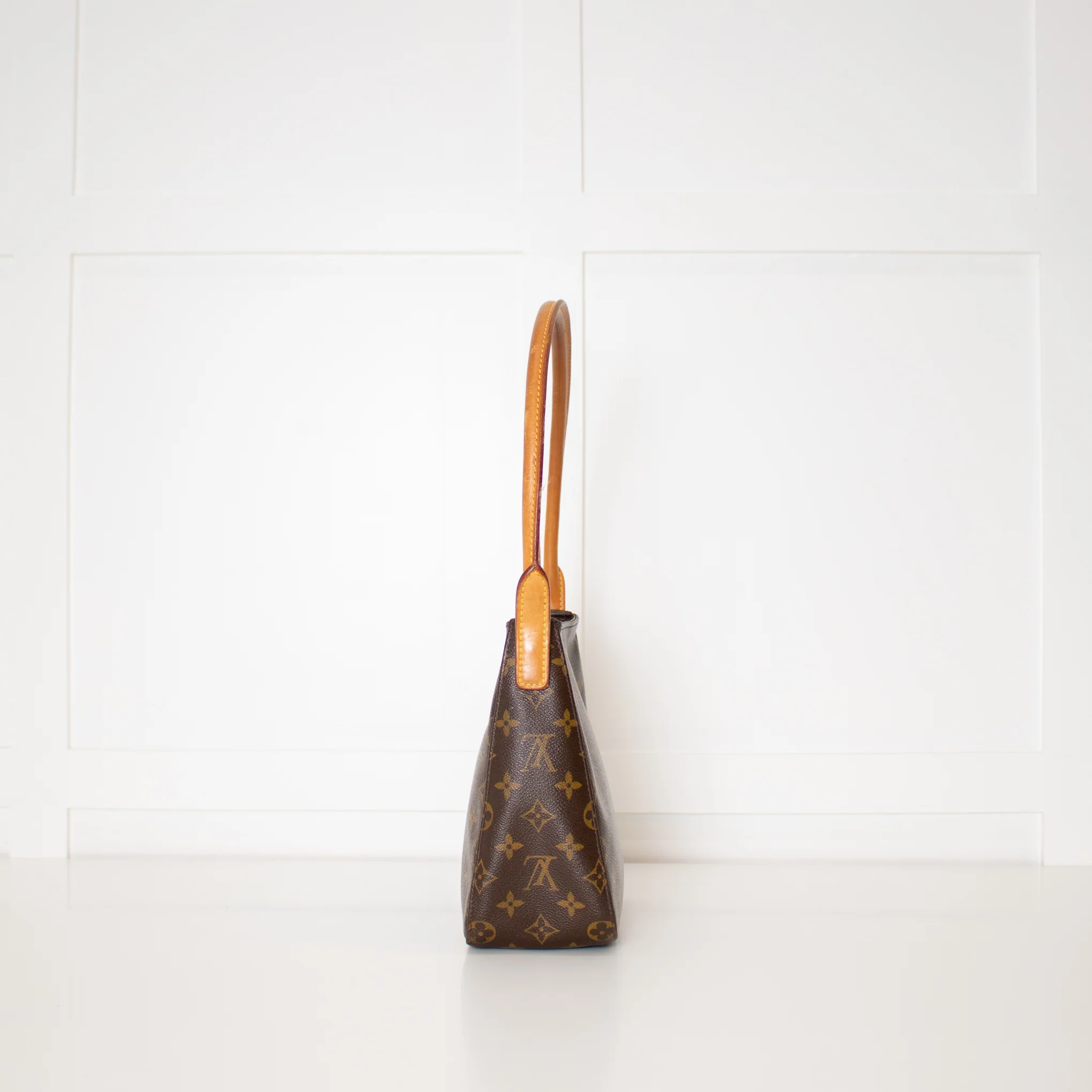 Louis Vuitton Looping MM Vintage Shoulder Bag - Image 4