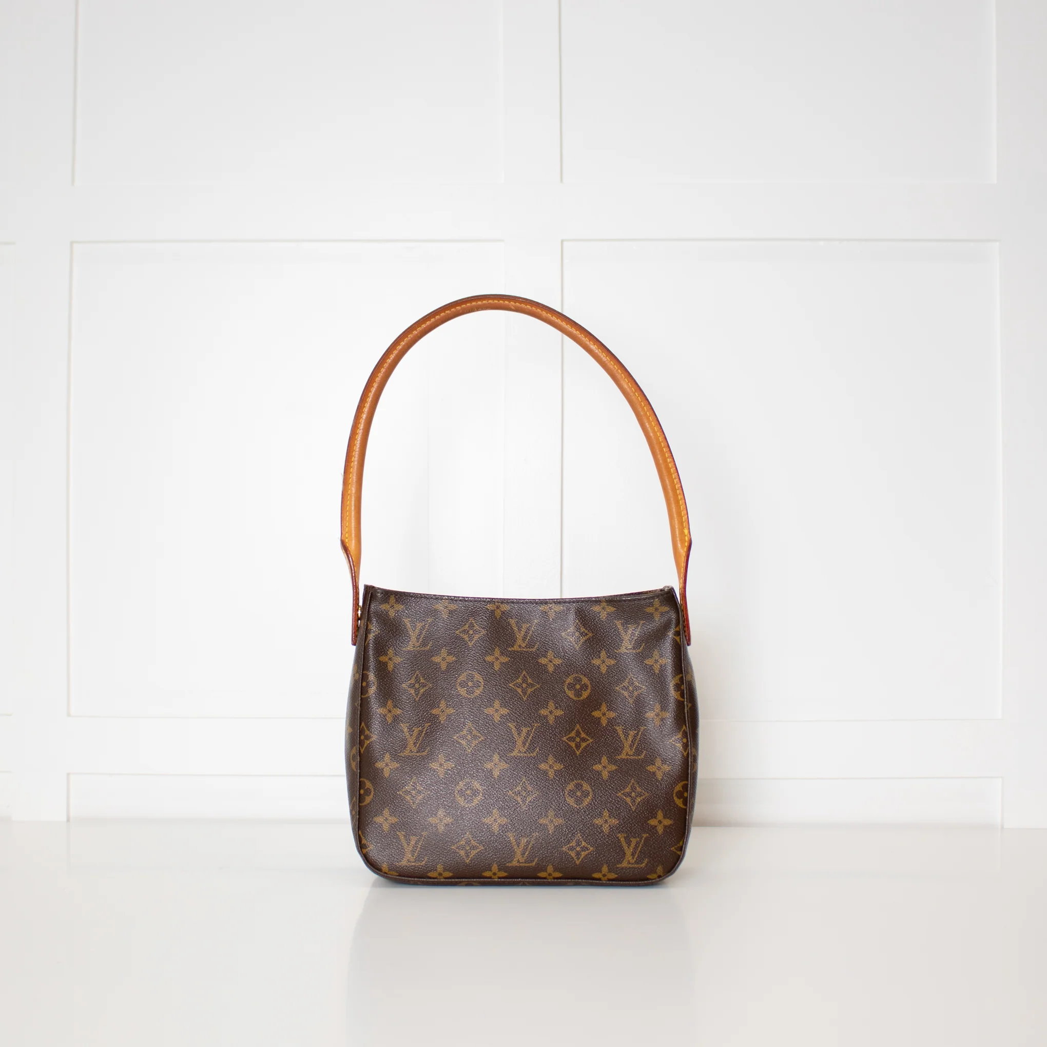 Louis Vuitton Looping MM Vintage Shoulder Bag - Image 5