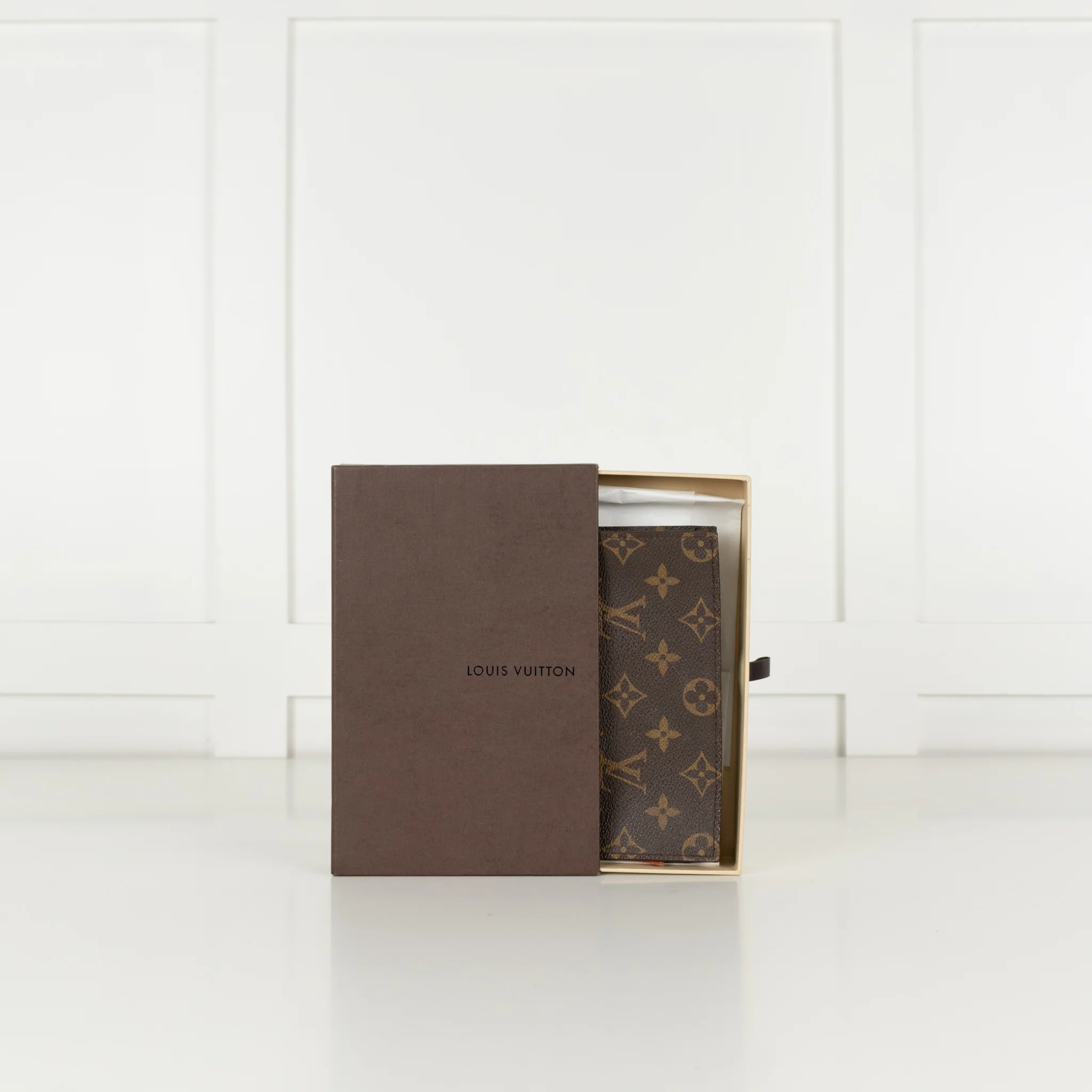 Louis Vuitton Makeup Pochette - Image 12