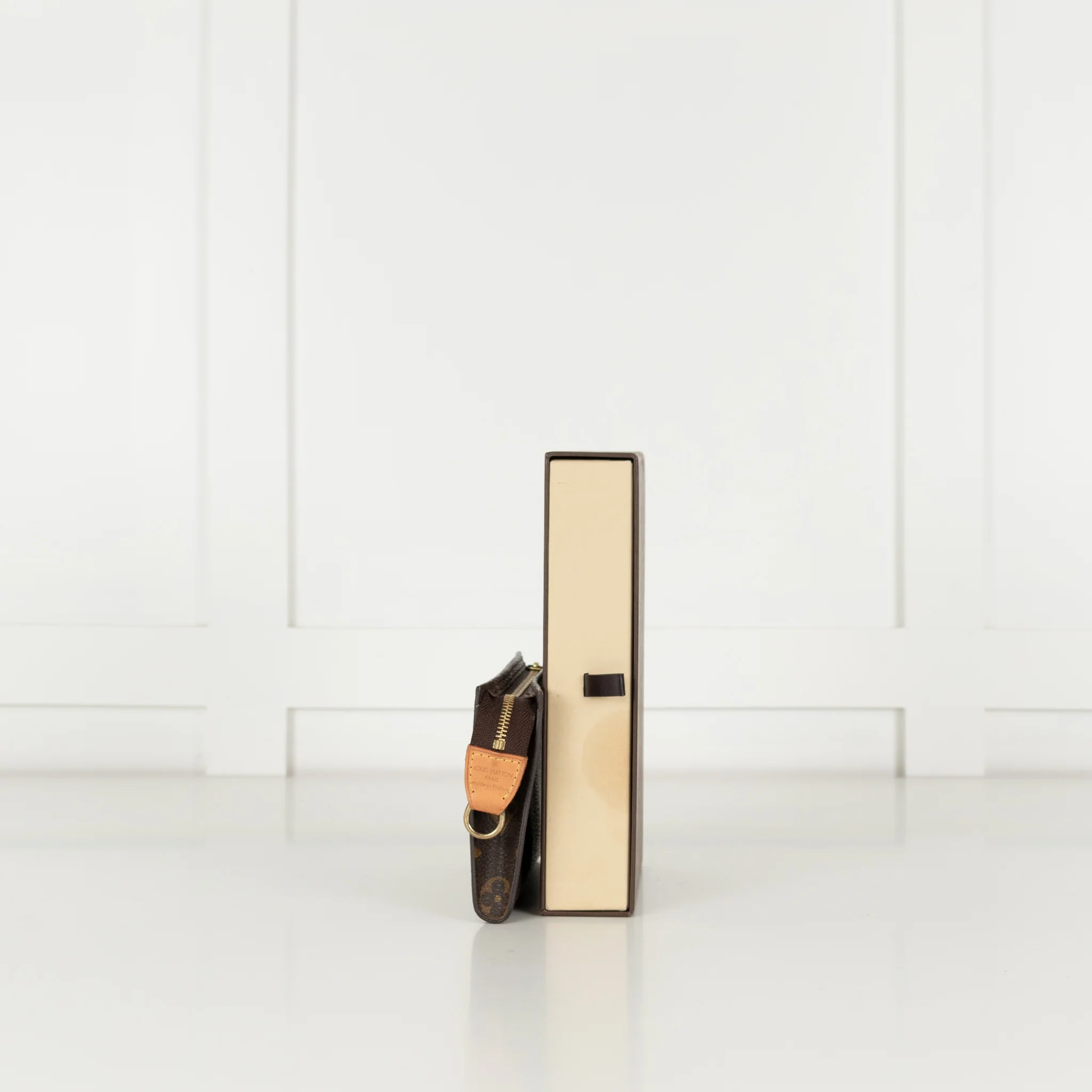 Louis Vuitton Makeup Pochette - Image 4