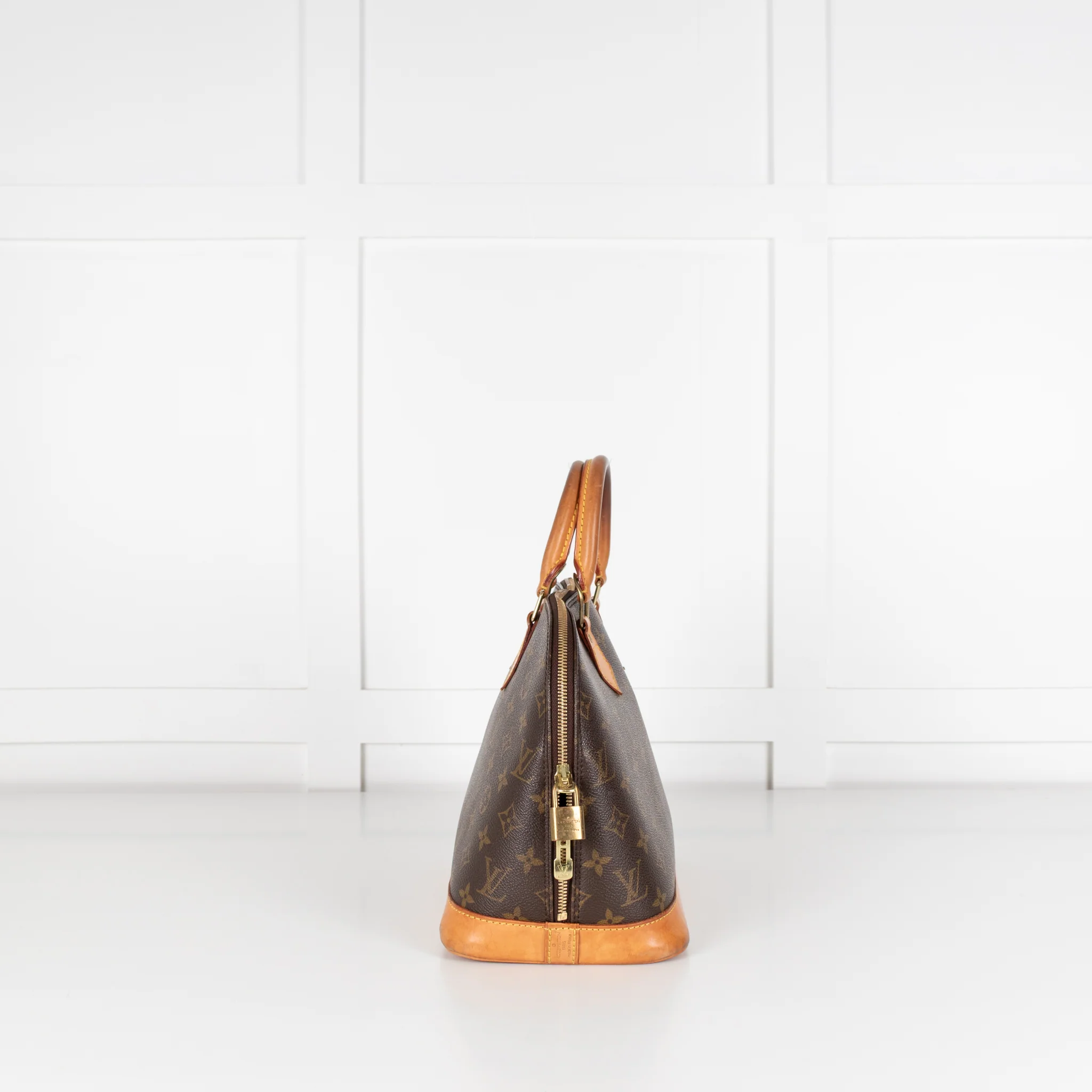 Louis Vuitton Monogram Alma PM - Image 3