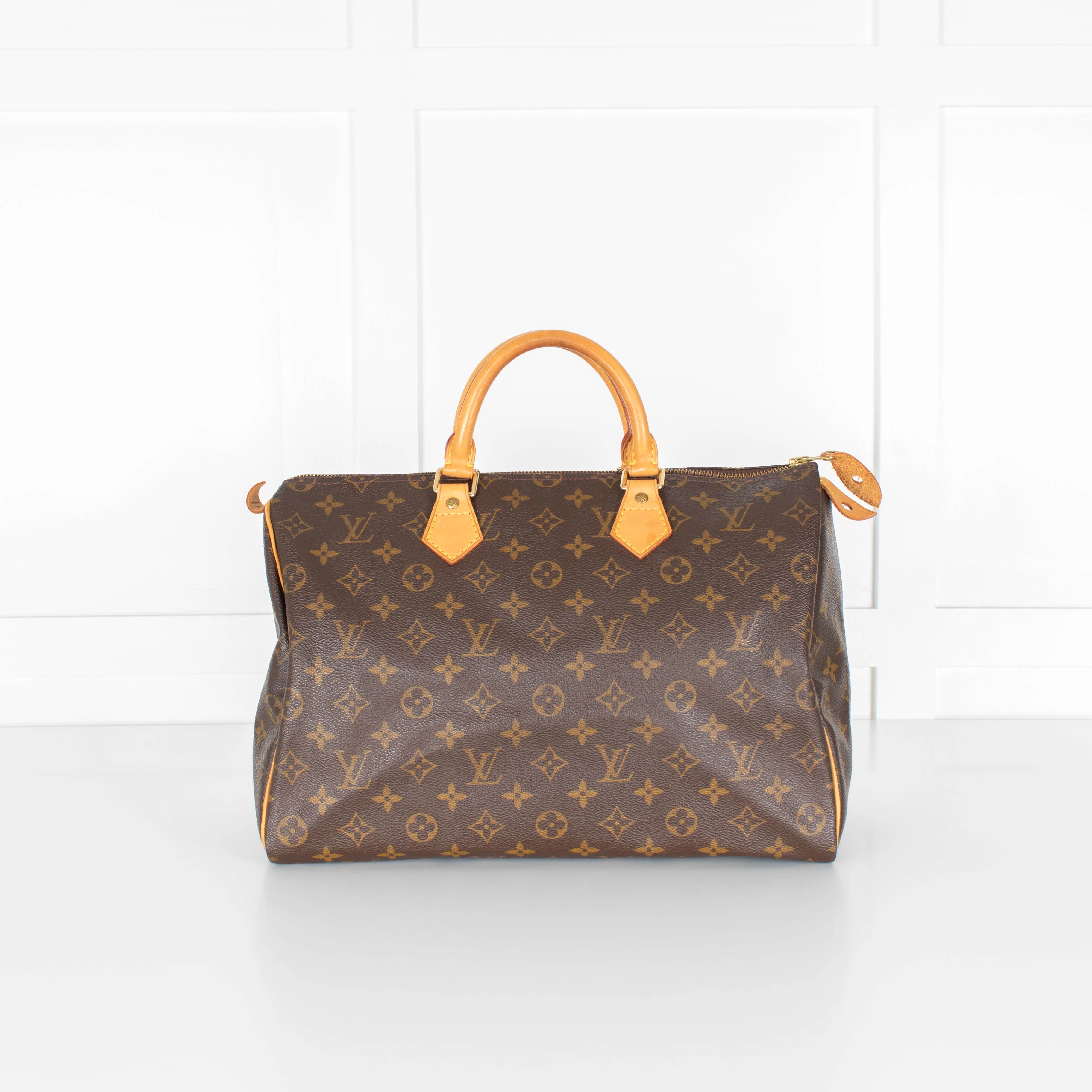 Louis Vuitton Monogram Canvas 35 Speedy