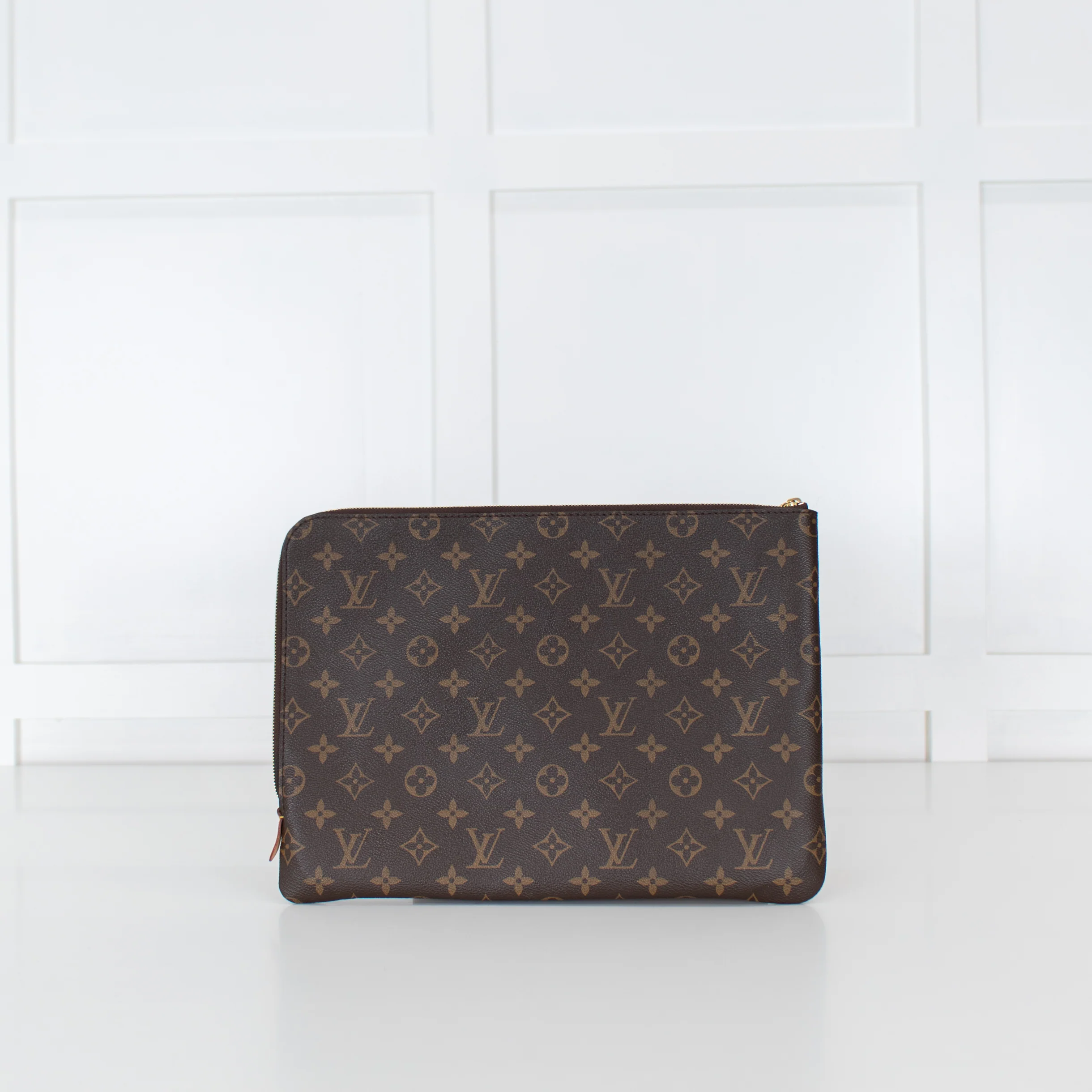 Louis Vuitton Monogram iPad/ Small Laptop Cover - Image 6