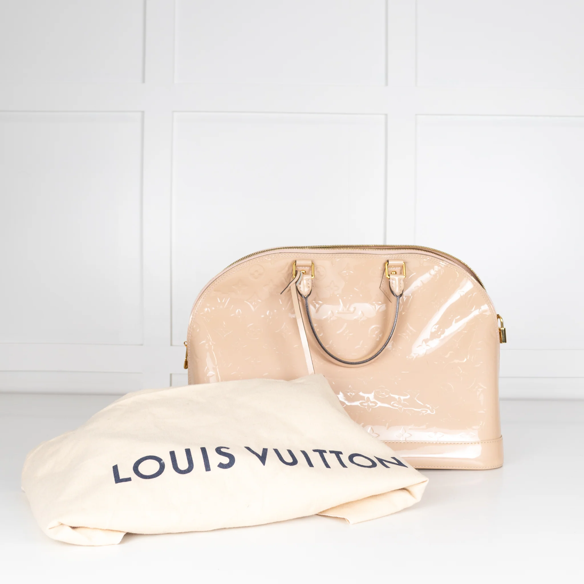 Louis Vuitton Pink Vernis Alma GM - Image 2