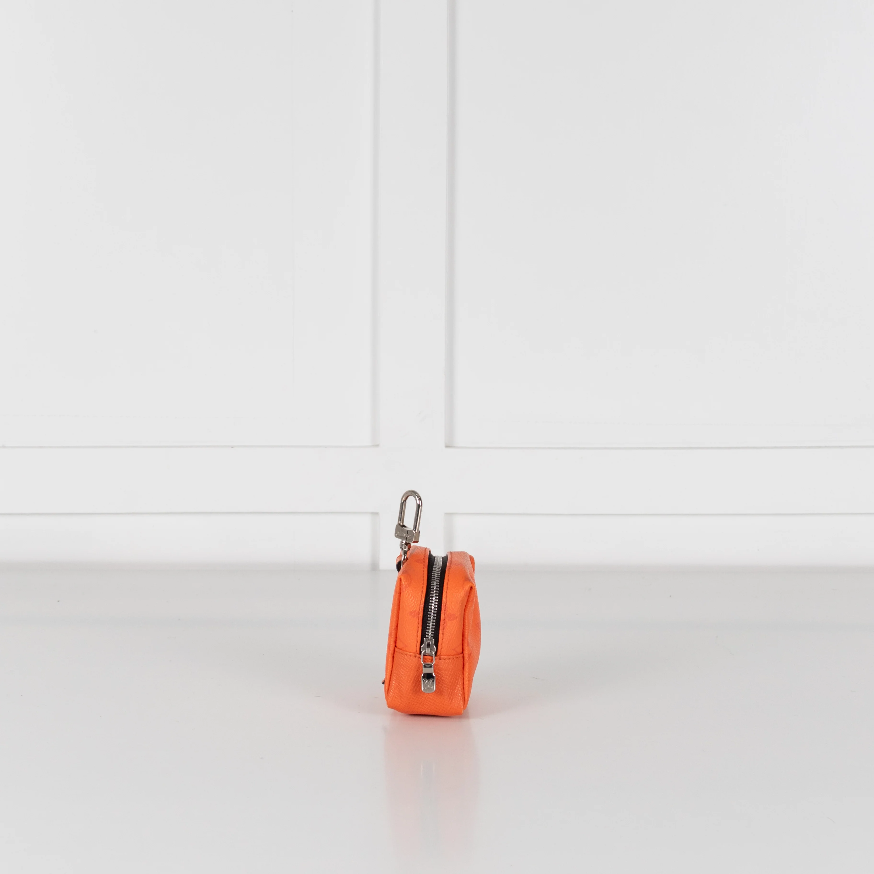 Louis Vuitton Taigarama Porte Cles Pouch - Image 5