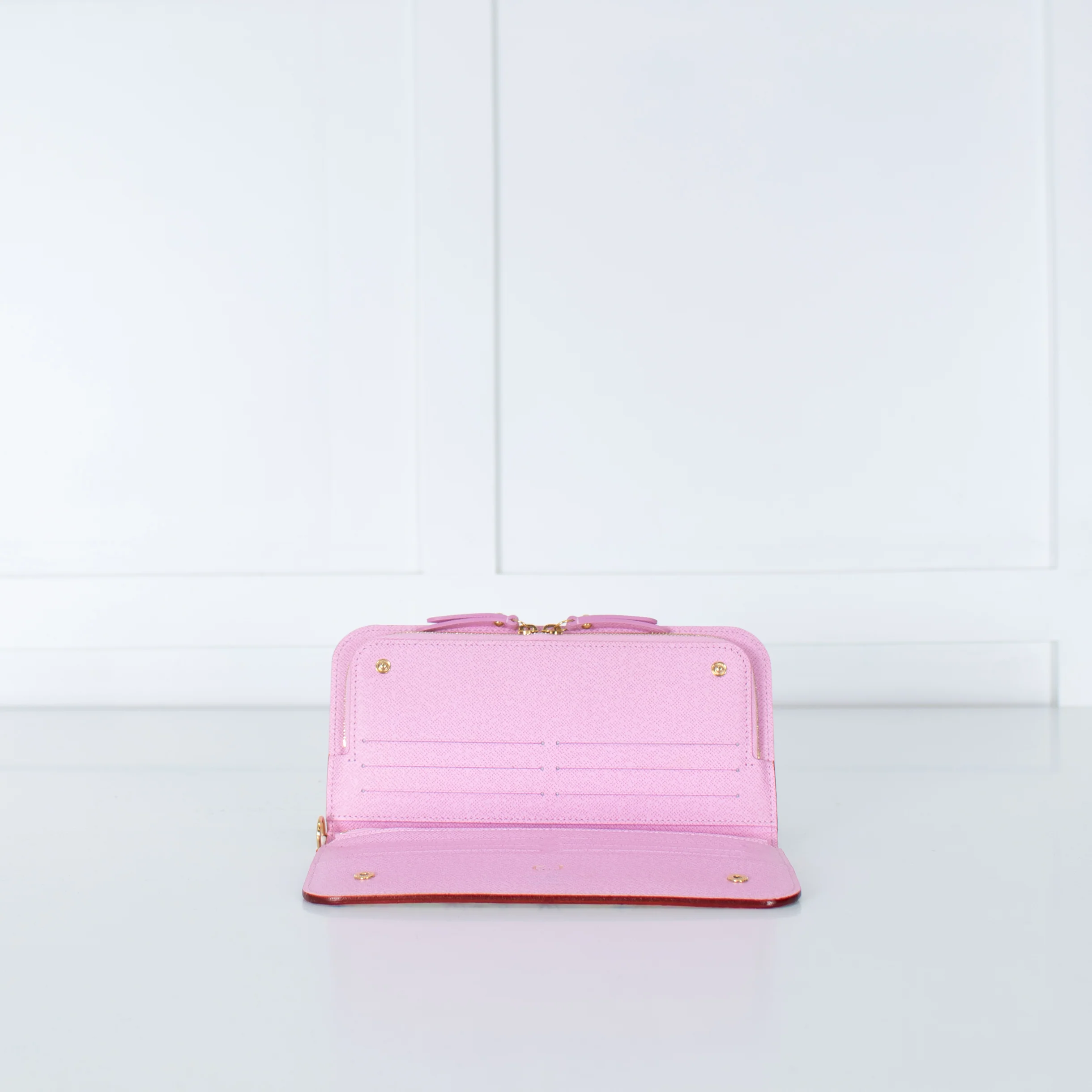 Louis Vuitton White Zip Wallet - Image 4
