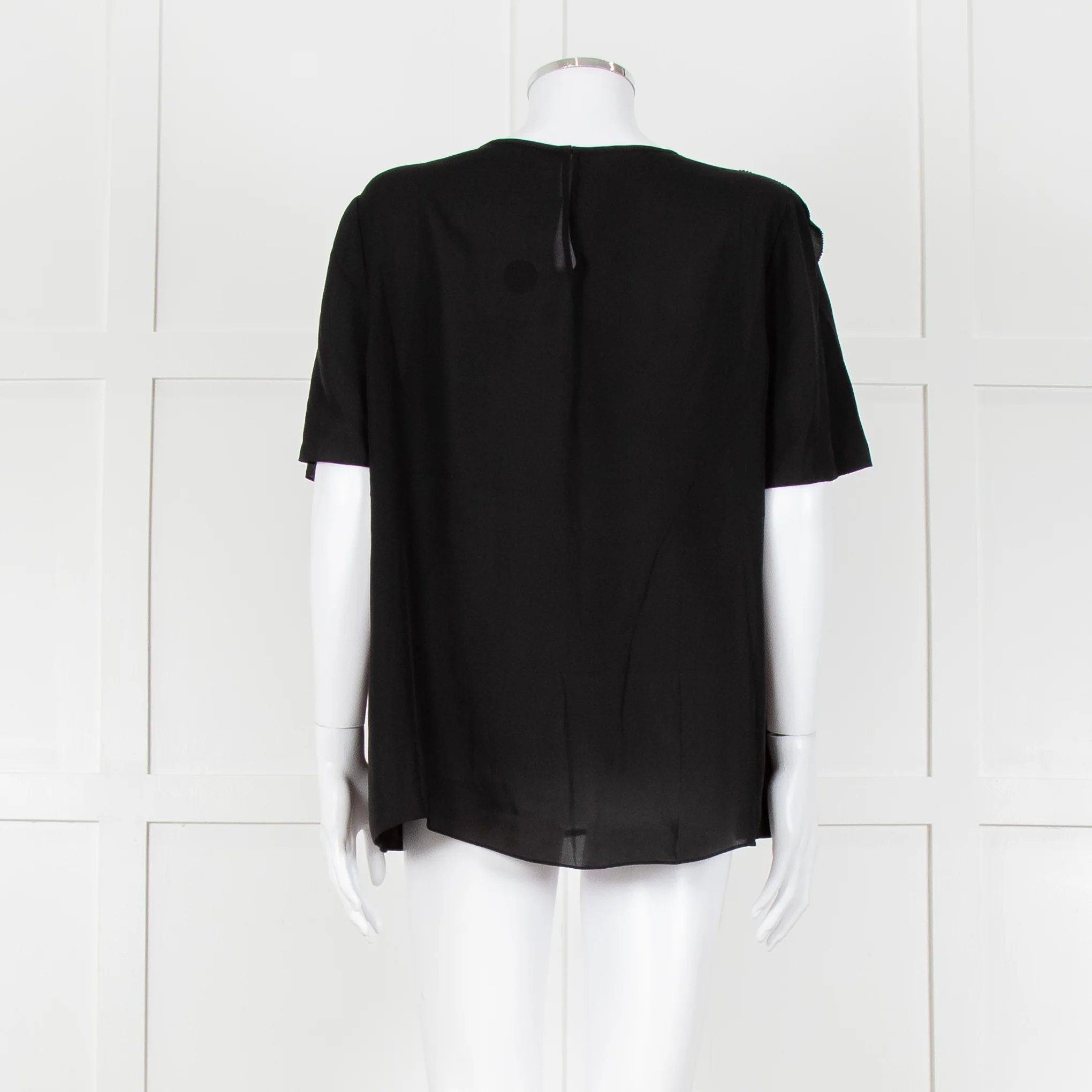 Louise Kennedy Black Frill Front Short Sleeve Blouse - Image 5