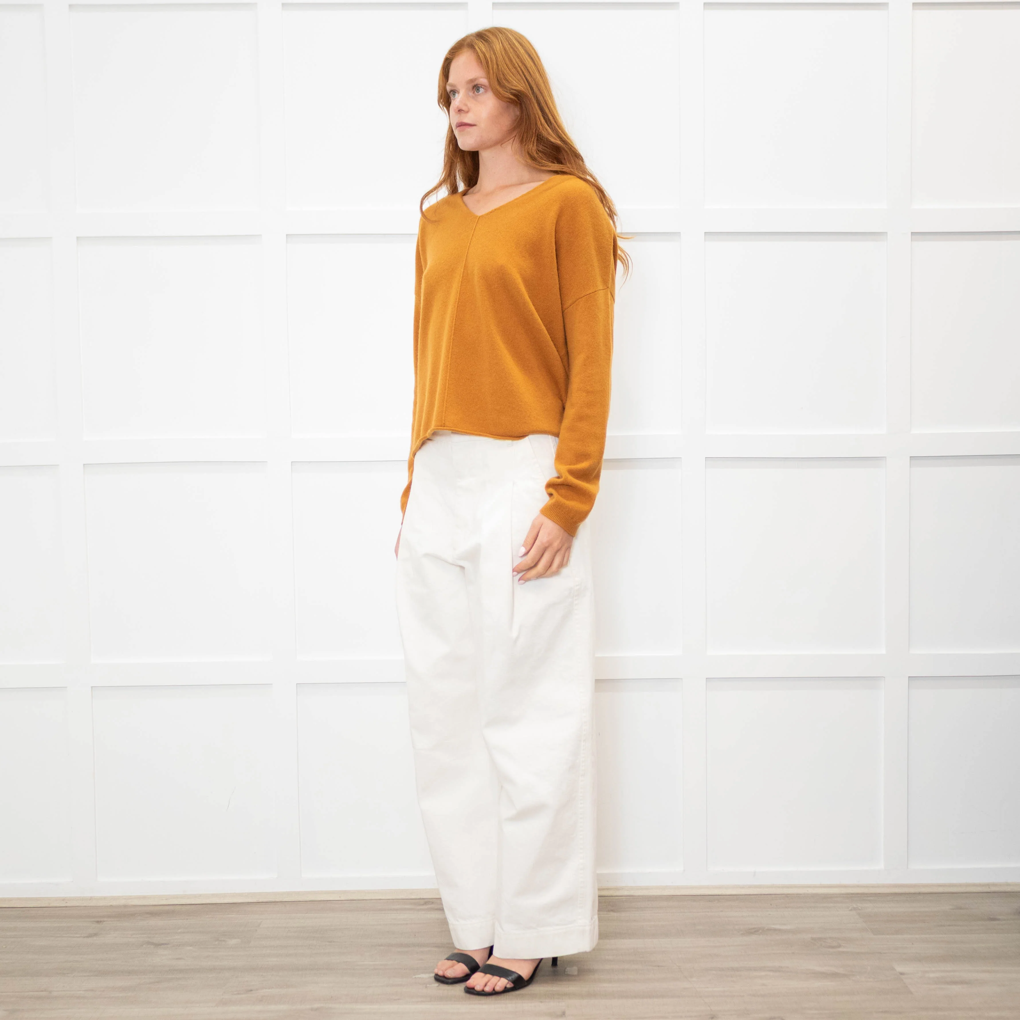Luisa Cerano Brown Cashmere V Neck Sweater - Image 3